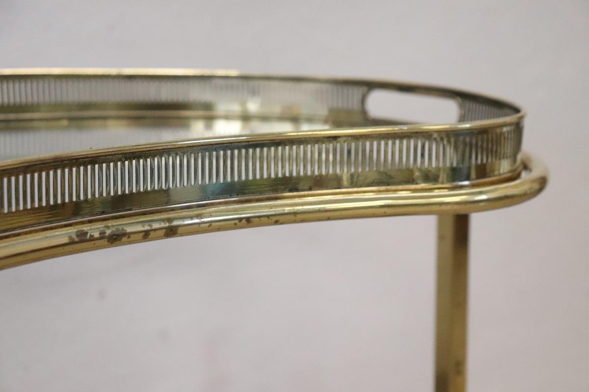 Italian Brass and Glass Bar Cart, 1980s Equipped with Tray For Sale 3