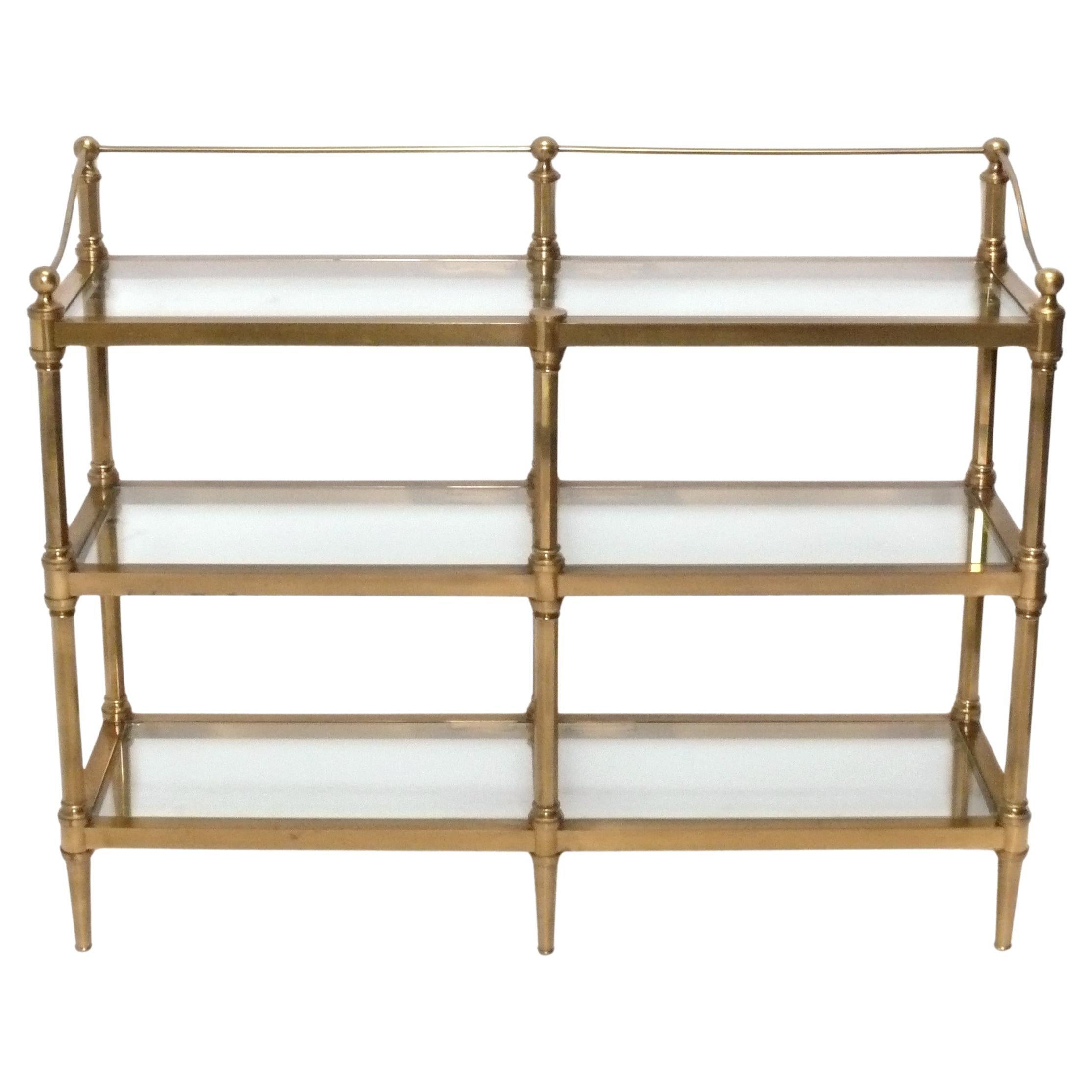 Italienisches Bücherregal aus Messing und Glas, ca. 1960er Jahre im Angebot