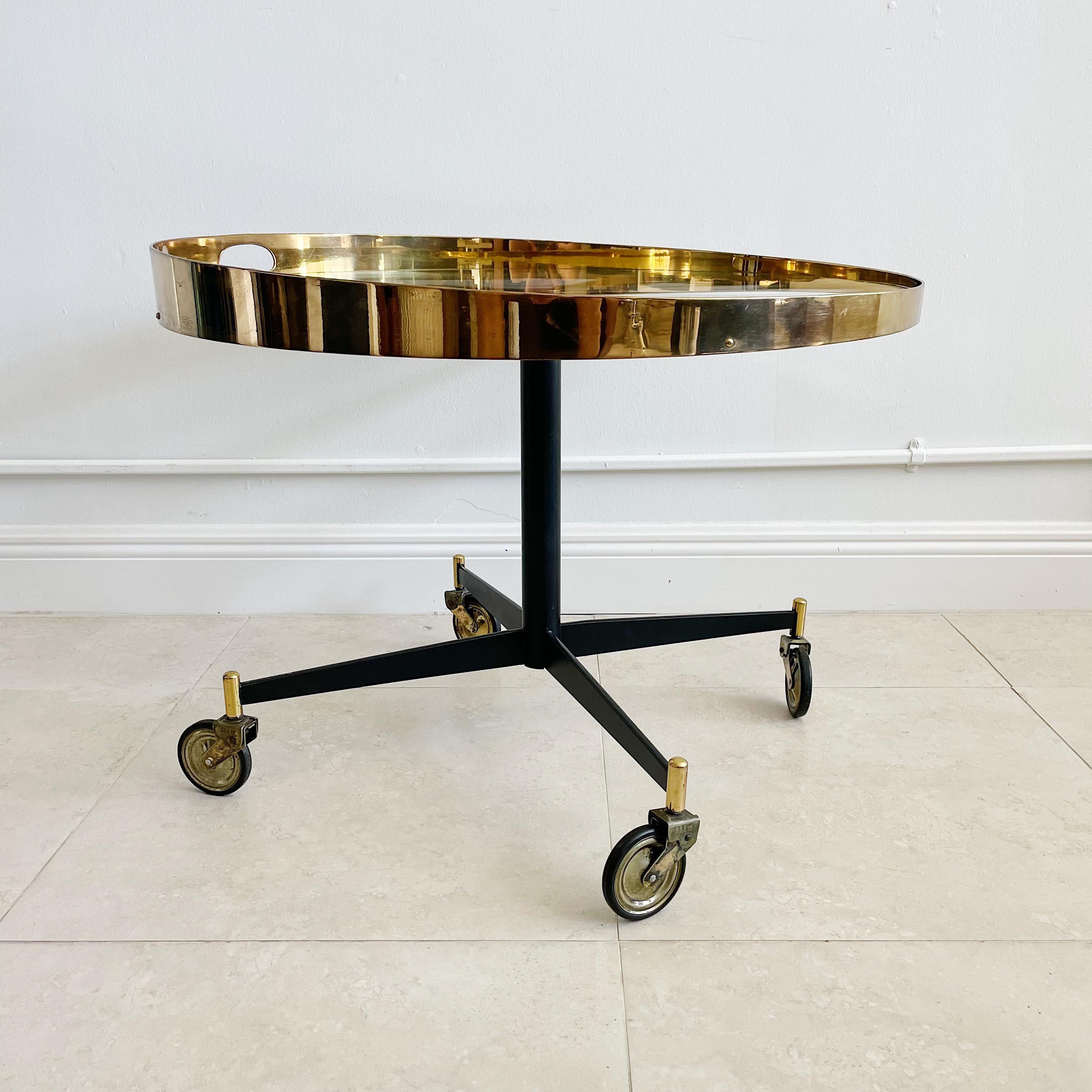 Unique Italian circular side table, bar table on wheels from the 1950's.