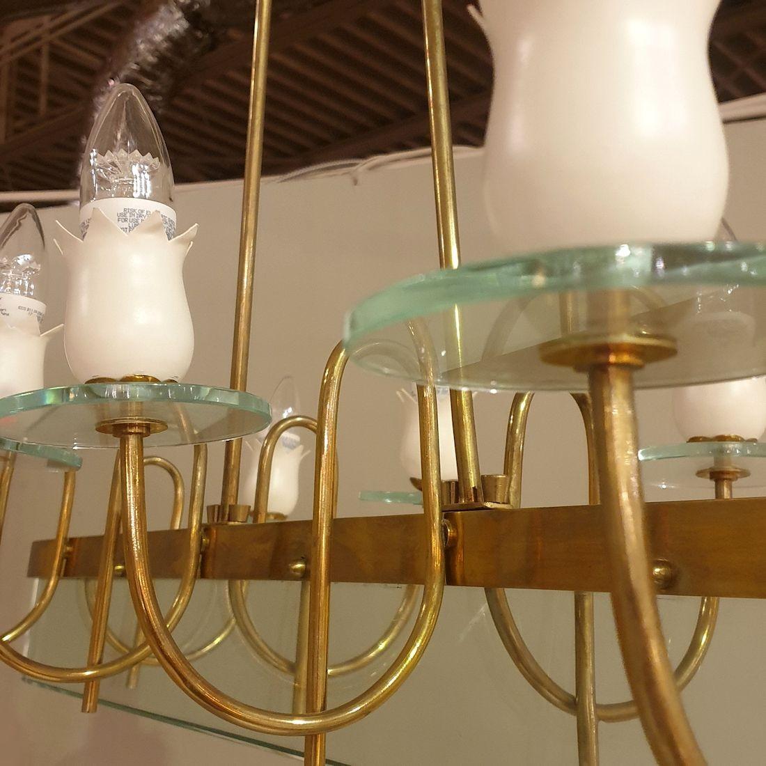 Italian brass and glass chandelier 1960s For Sale 4