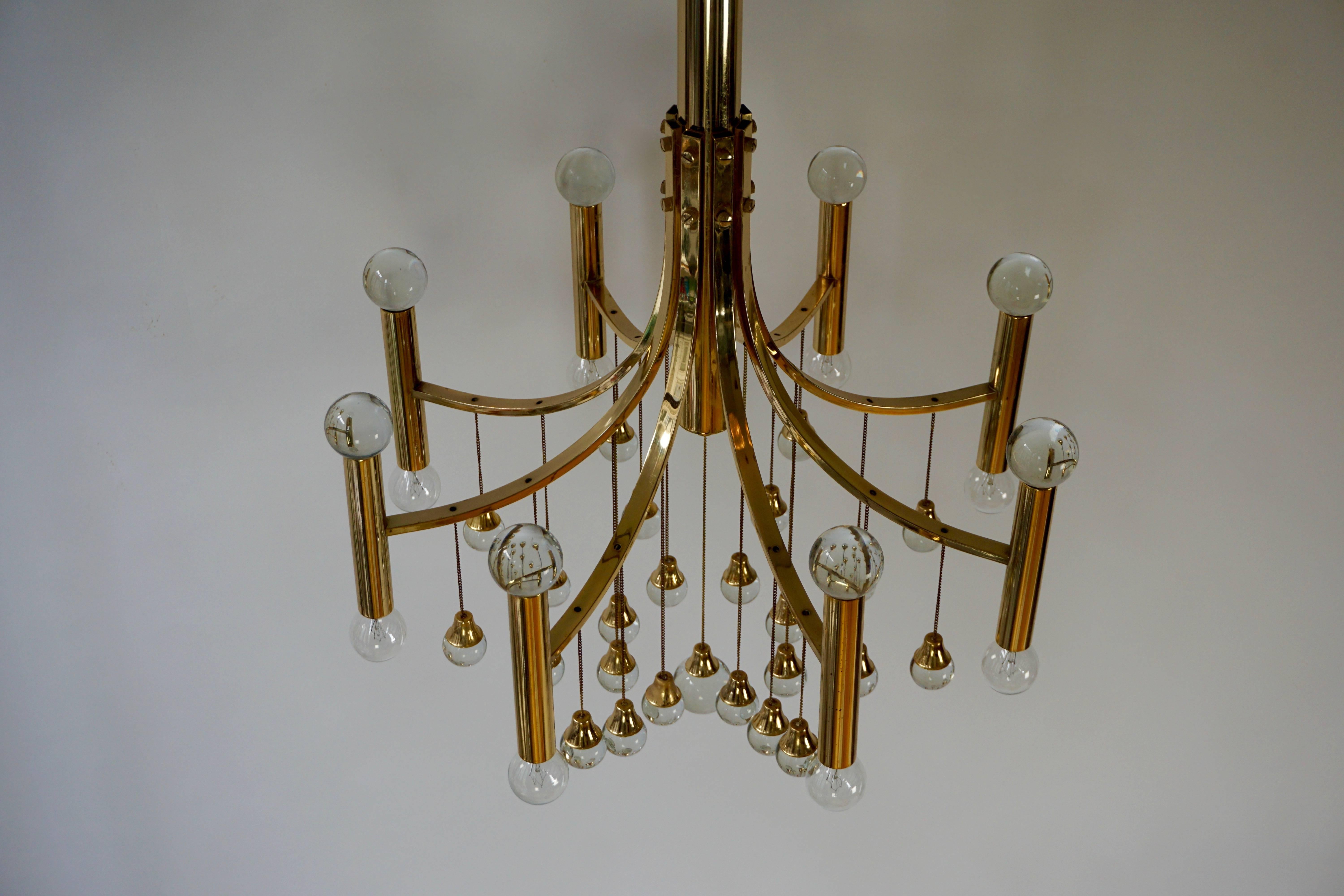 Italian Brass and Glass Chandelier by Sciolari In Good Condition In Antwerp, BE