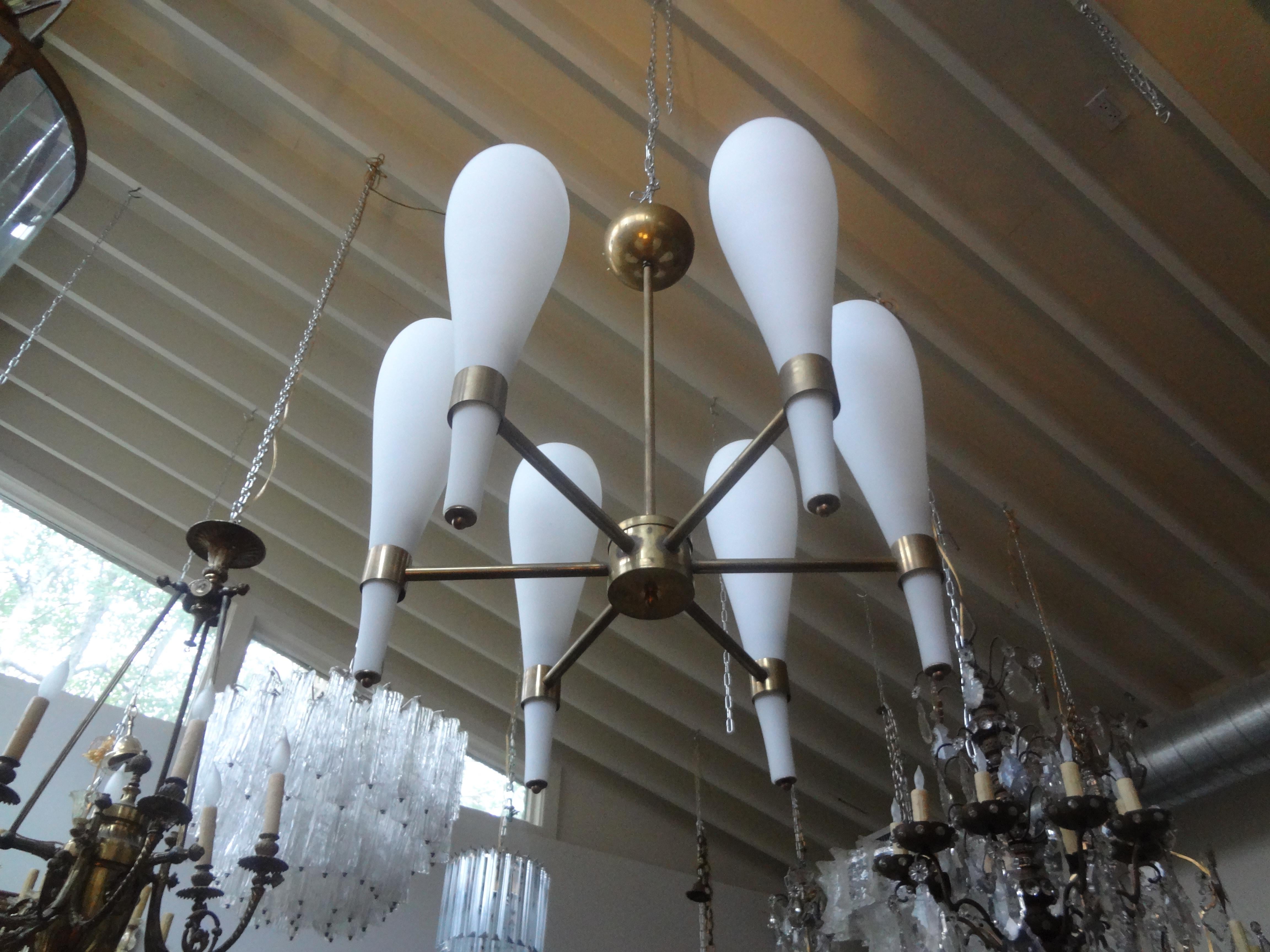 Italian Brass and Glass Modernist Chandelier-Fontana Arte Style In Good Condition For Sale In Houston, TX