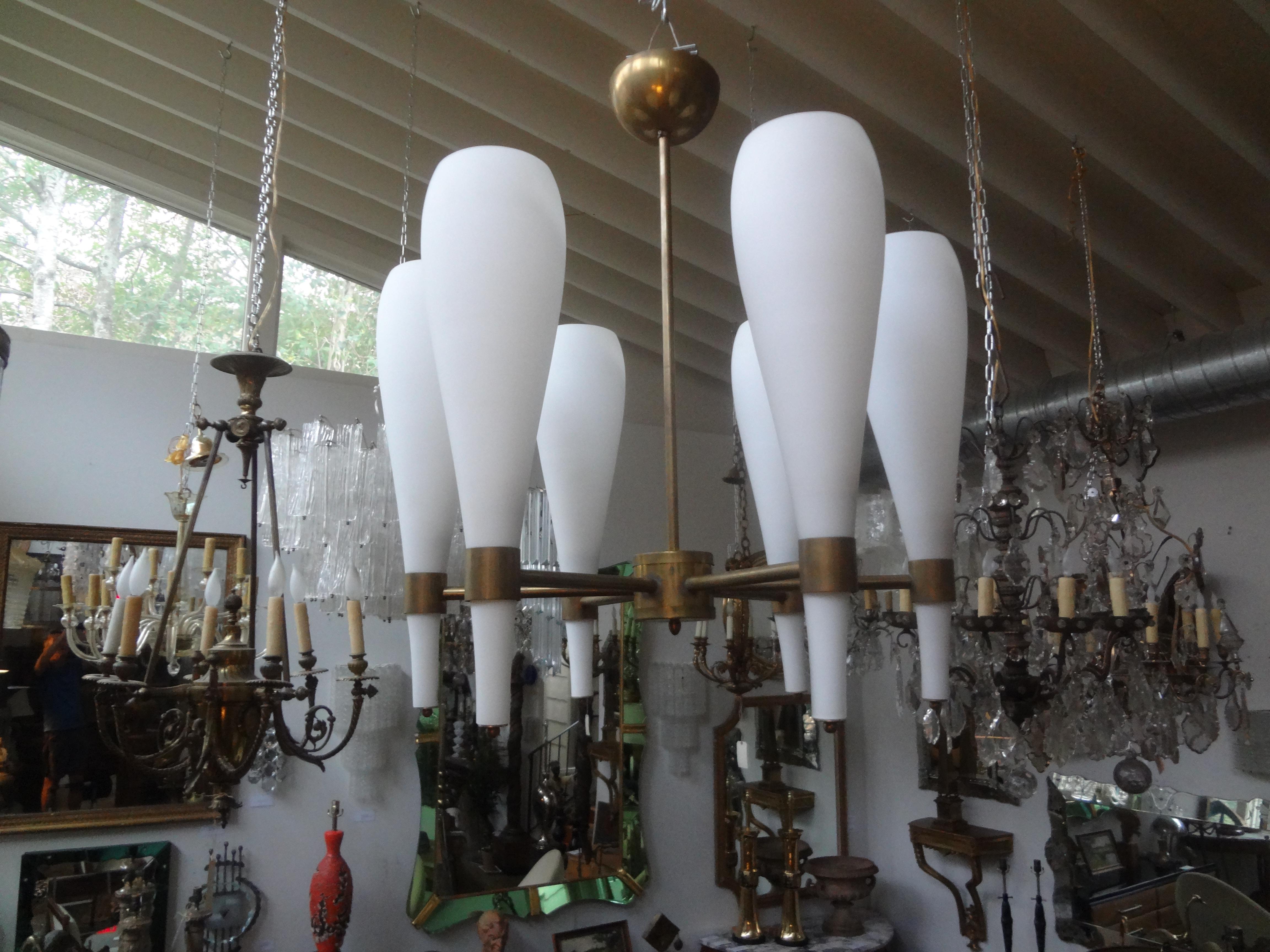 Mid-20th Century Italian Brass and Glass Modernist Chandelier-Fontana Arte Style For Sale