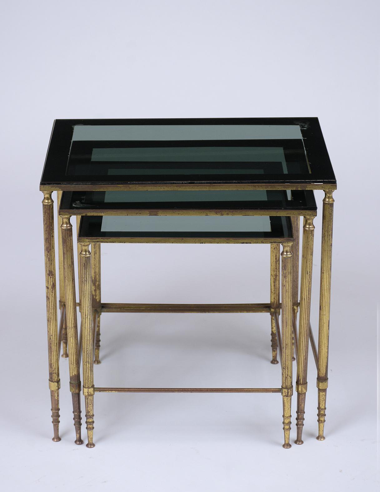 American Mid-Century Italian Brass Nesting Tables with Tinted Glass Tops For Sale