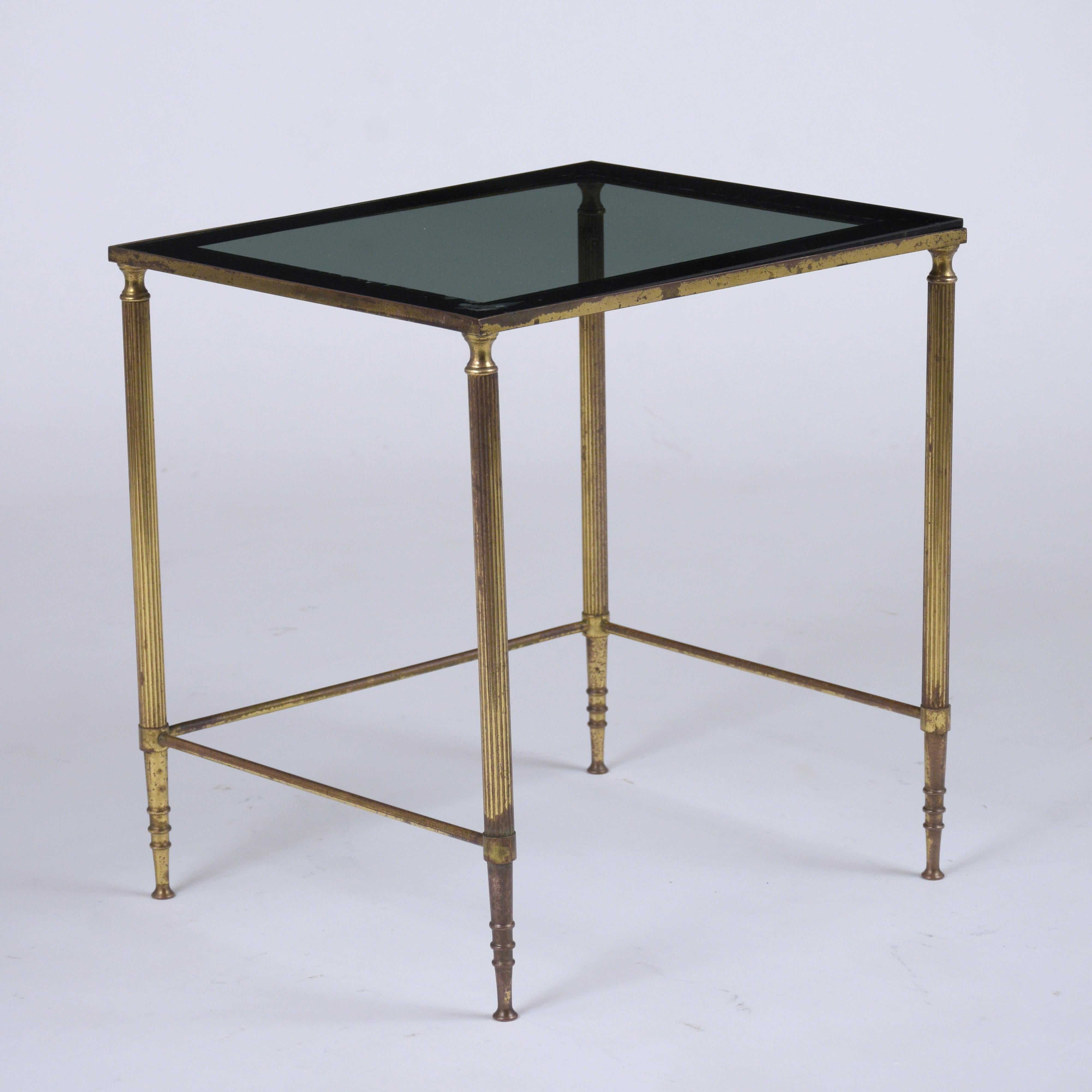 Mid-Century Italian Brass Nesting Tables with Tinted Glass Tops In Good Condition For Sale In Los Angeles, CA