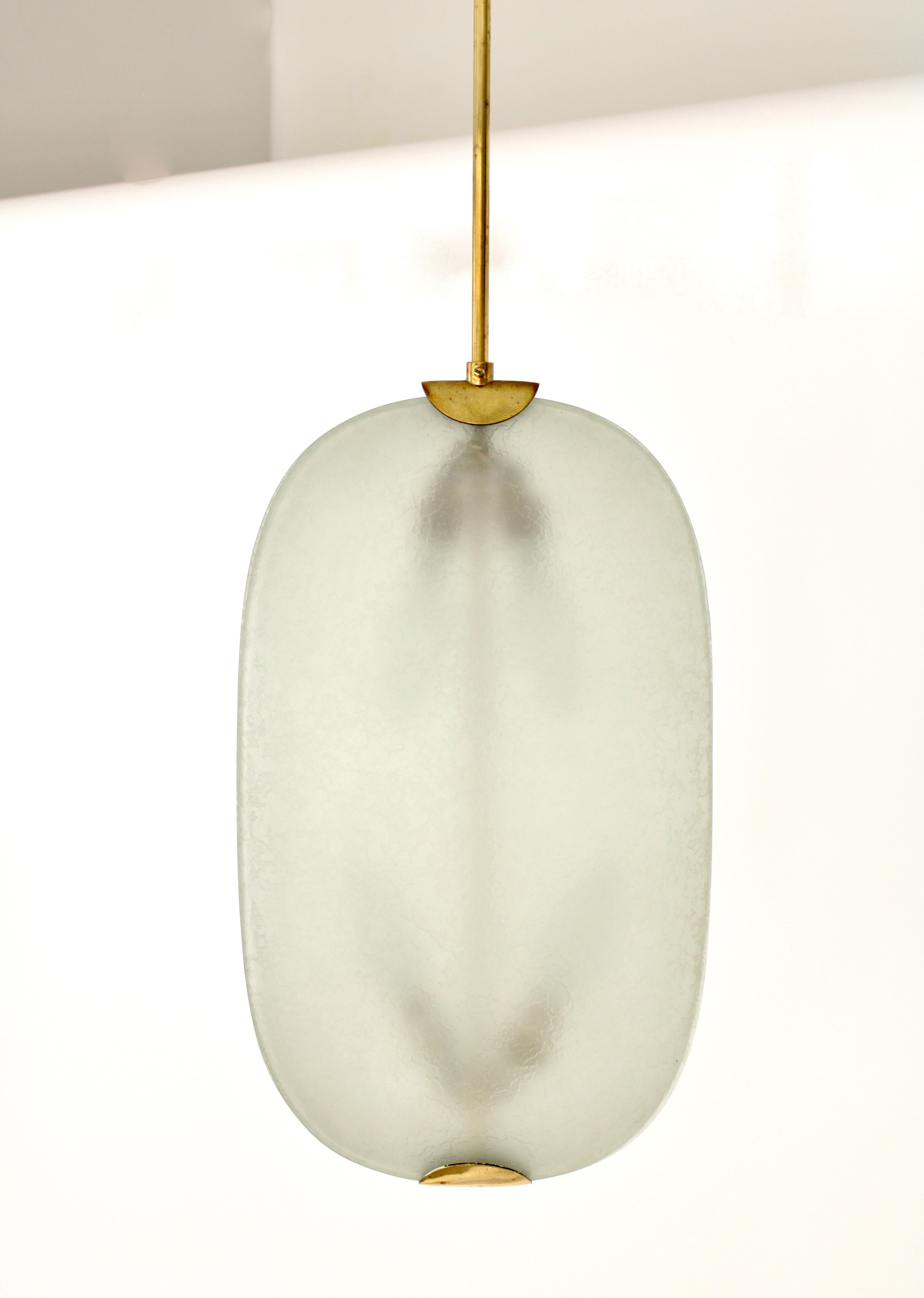 Mid-Century Modern Pietro Chiesa for Fontana Arte Italian Brass and Glass Pendant Chandelier 