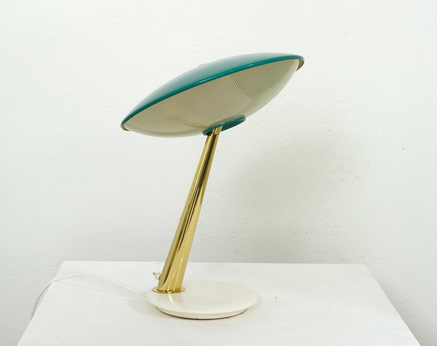 Italian Brass and Glass Table Lamp by Giuseppe Ostuni for Oluce, 1950 1
