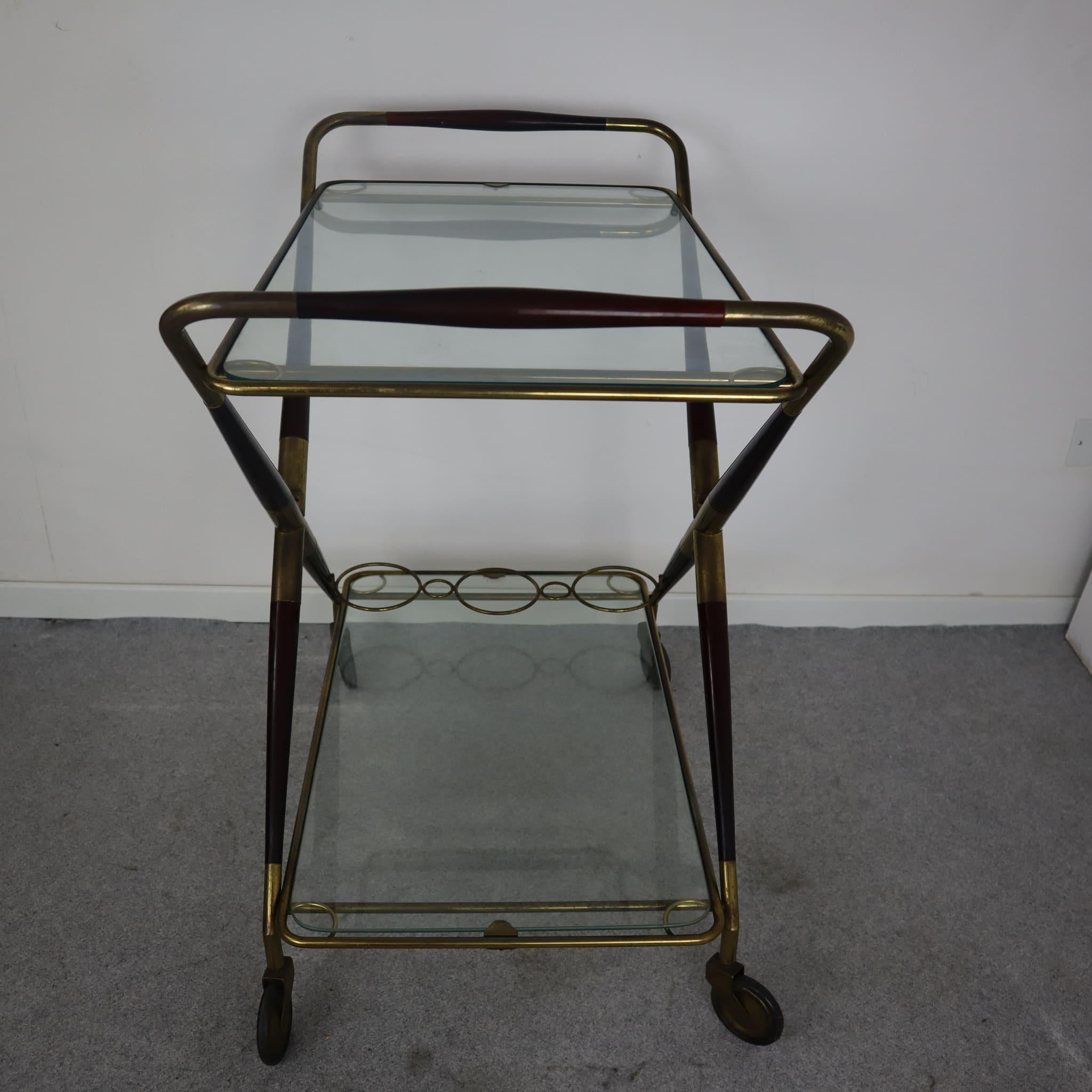 Chariot de bar italien en laiton et laqué avec plateau par Cesare Lacca, années 1950 en vente 6