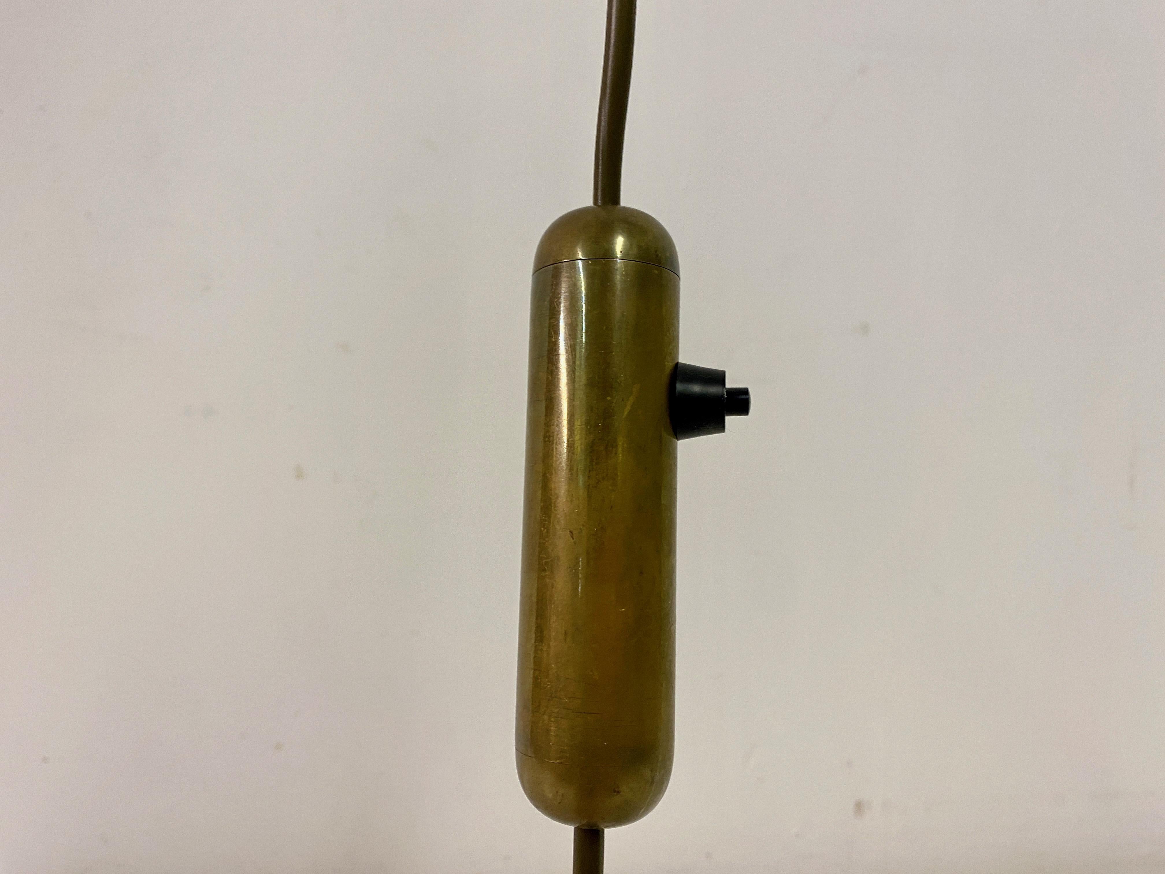 Aplique Telescópico Italiano de Latón y Cuero en venta 3