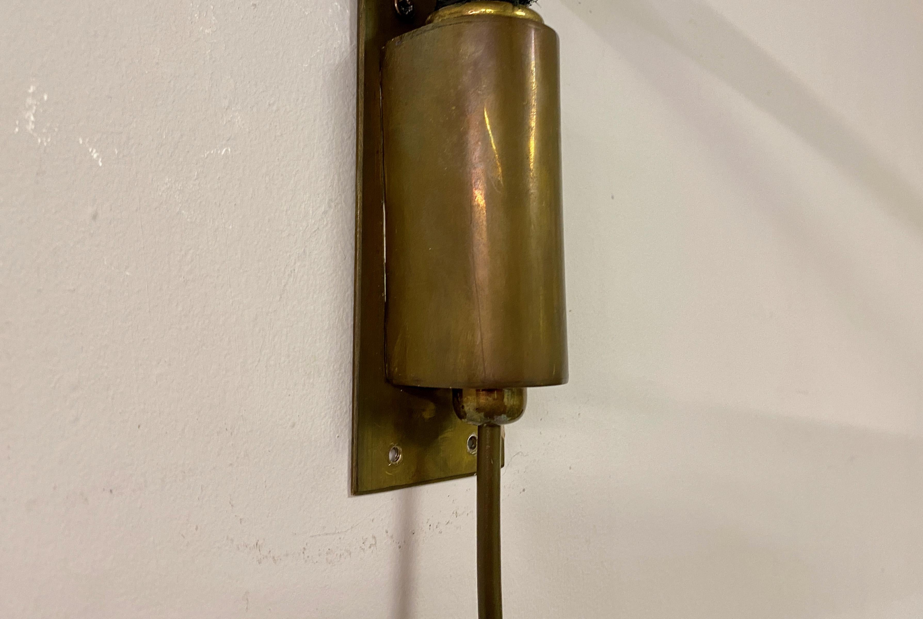 Aplique Telescópico Italiano de Latón y Cuero en venta 4