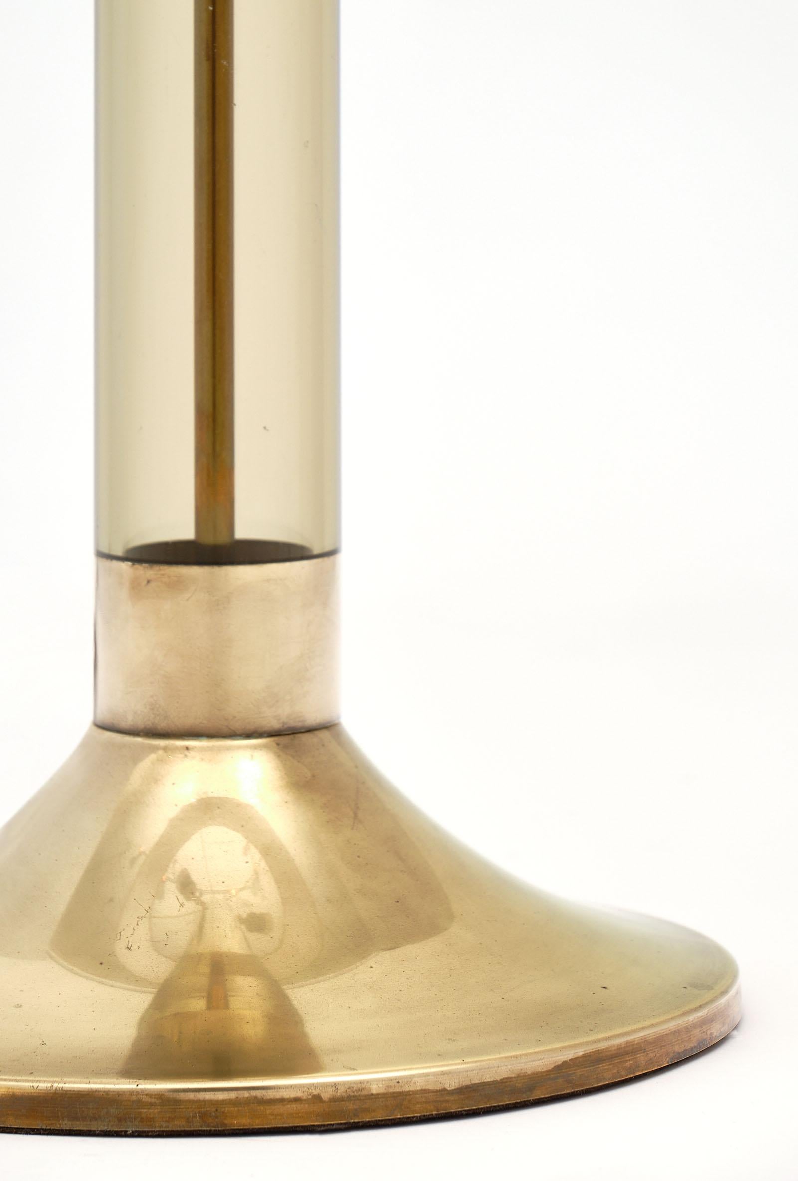 Italian Brass and Lucite Midcentury Lamp 1