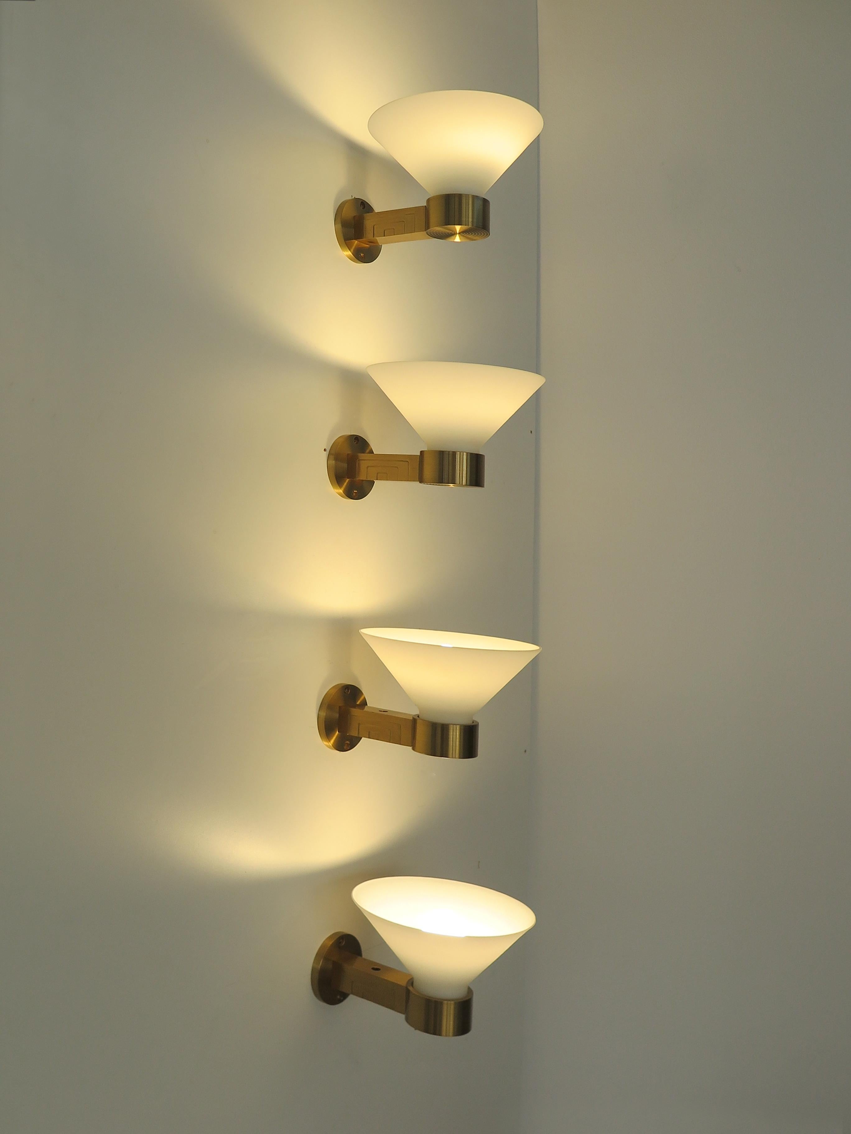 Post-Modern Italian Brass and Murano Glass Wall Lamps 1980s For Sale