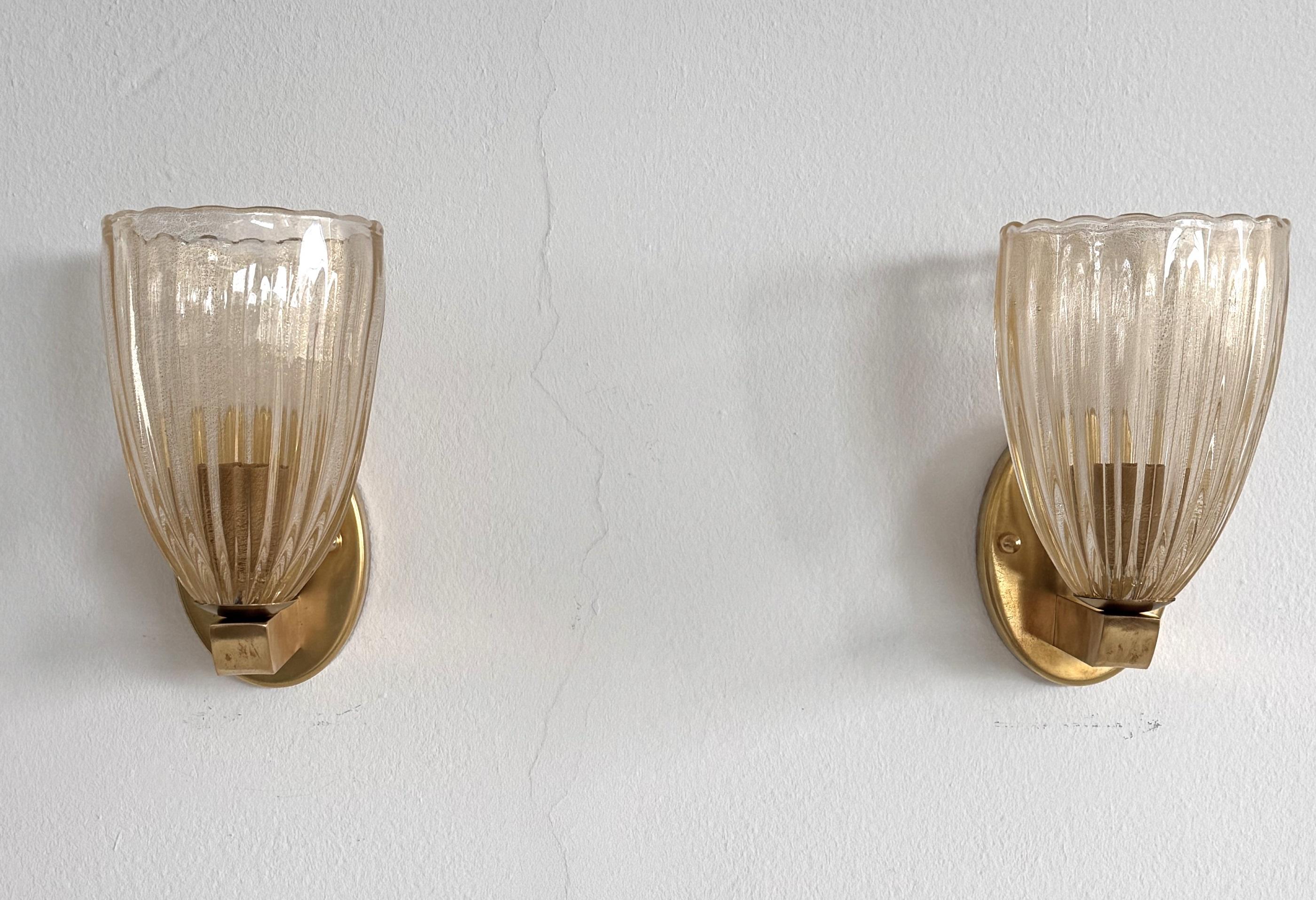 Apliques o candelabros italianos de latón y cristal de Murano en estilo Art Déco, años 1990 en venta 5