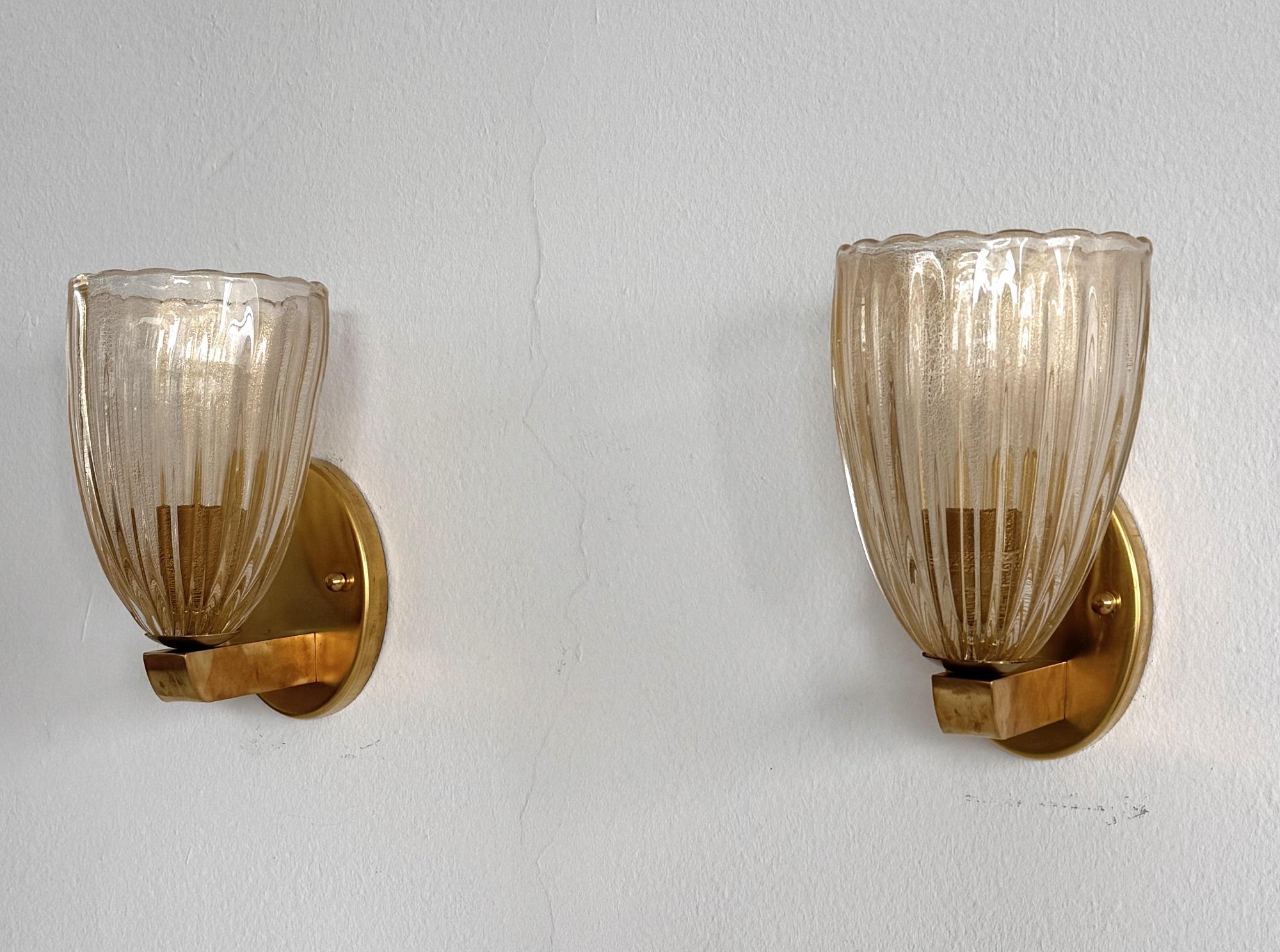 Apliques o candelabros italianos de latón y cristal de Murano en estilo Art Déco, años 1990 en venta 6