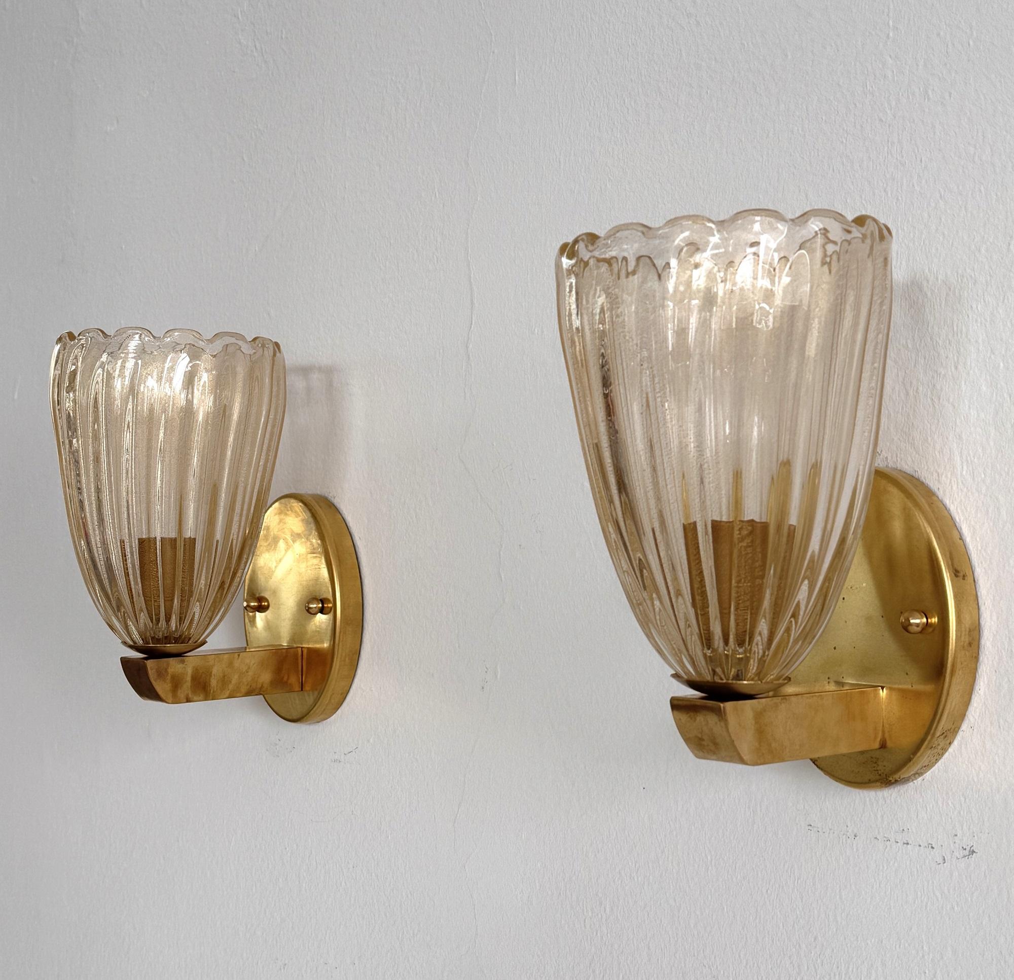 Apliques o candelabros italianos de latón y cristal de Murano en estilo Art Déco, años 1990 en Bueno estado para la venta en Morazzone, Varese