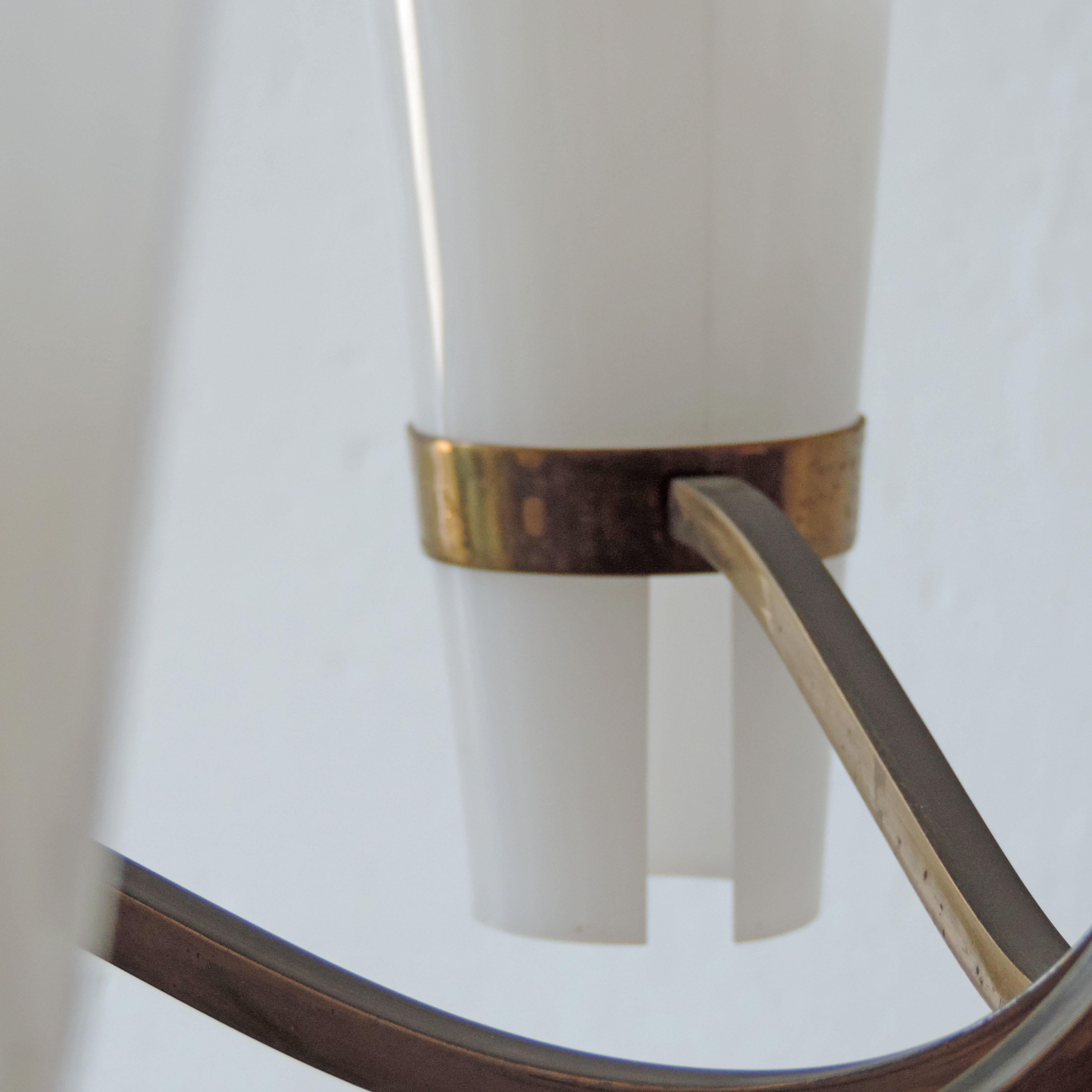 Italian Brass and Plexiglass 1950s Ceiling Lamp In Good Condition In Milan, IT