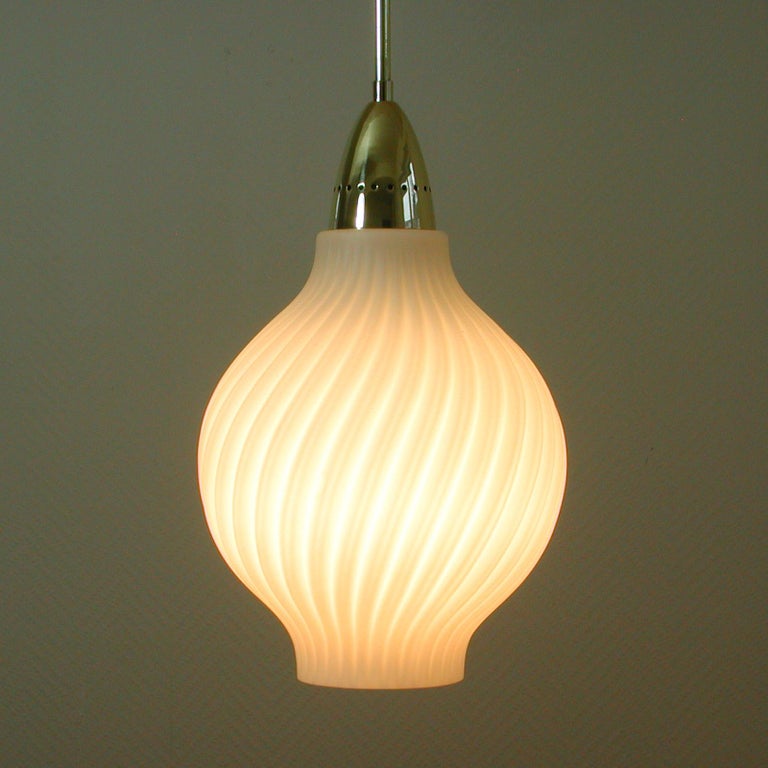 Italian Brass and Satin Opaline Glass Pendant Attributed to Arredoluce, 1950s For Sale 9