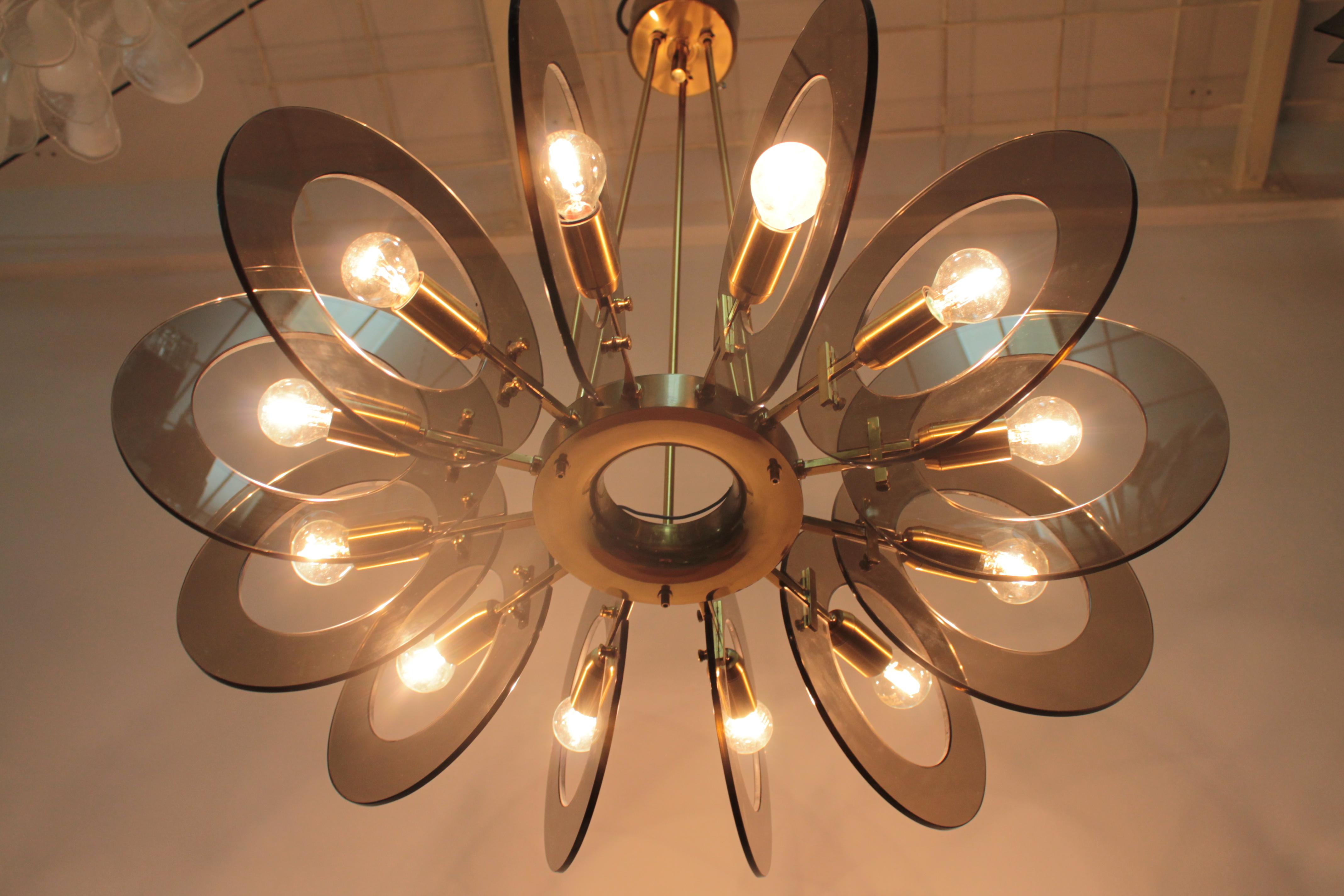 Italian Brass and Smoked Glass Chandelier by Gino Paroldo, 1960s For Sale 8