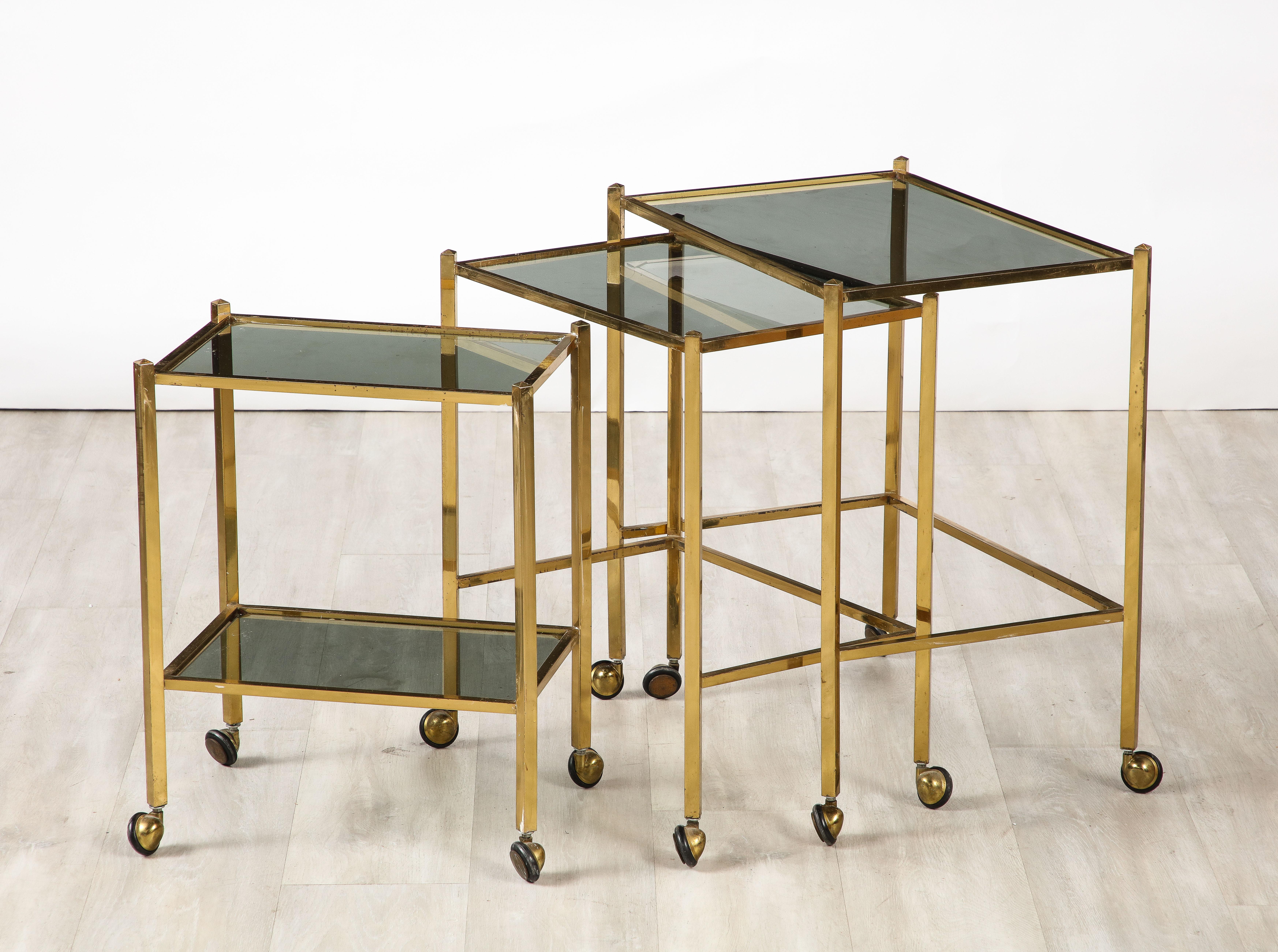 Italian Brass and Smoked Glass Nesting Tables, Italy, circa 1960 For Sale 11