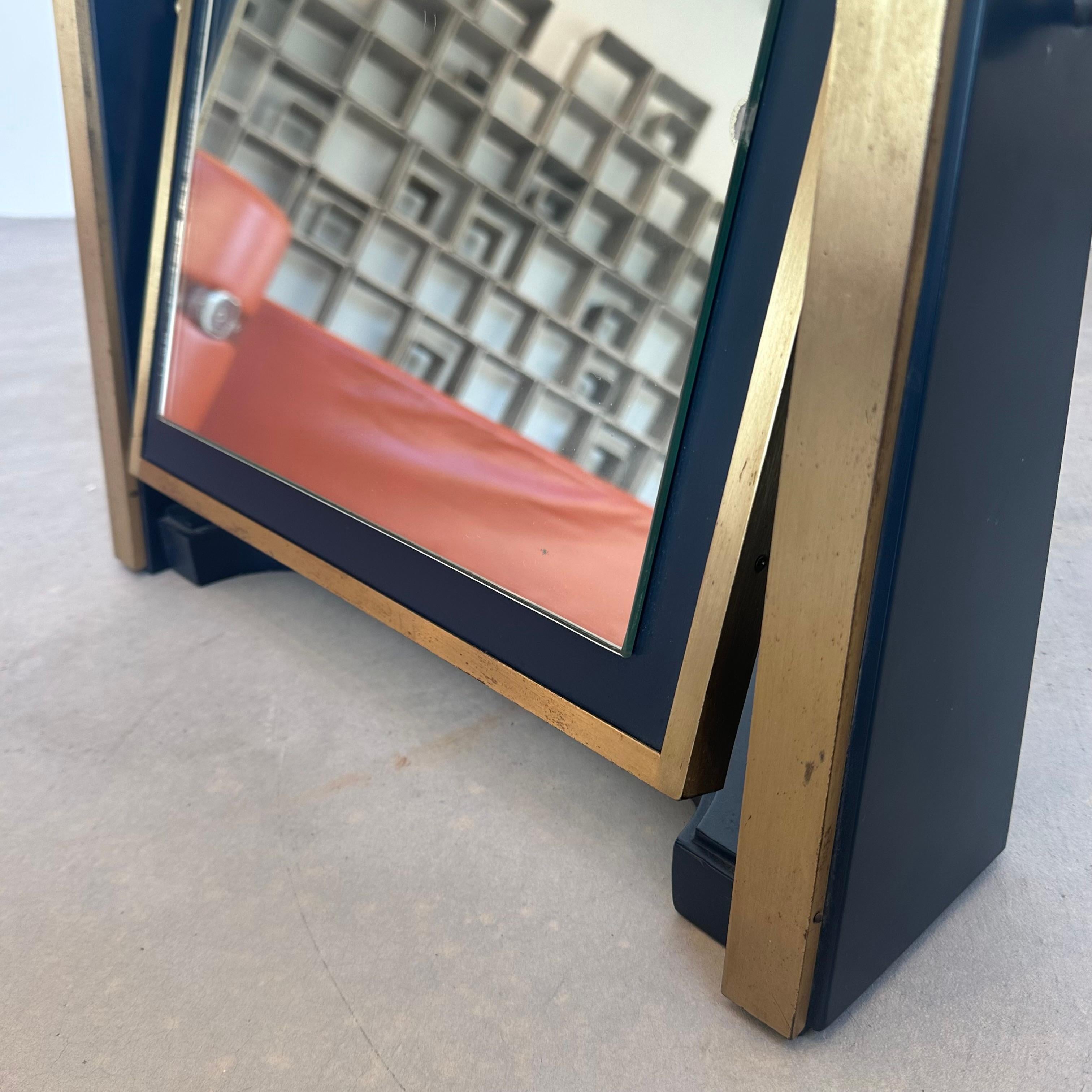 Miroir de table italien en laiton et bois en vente 10