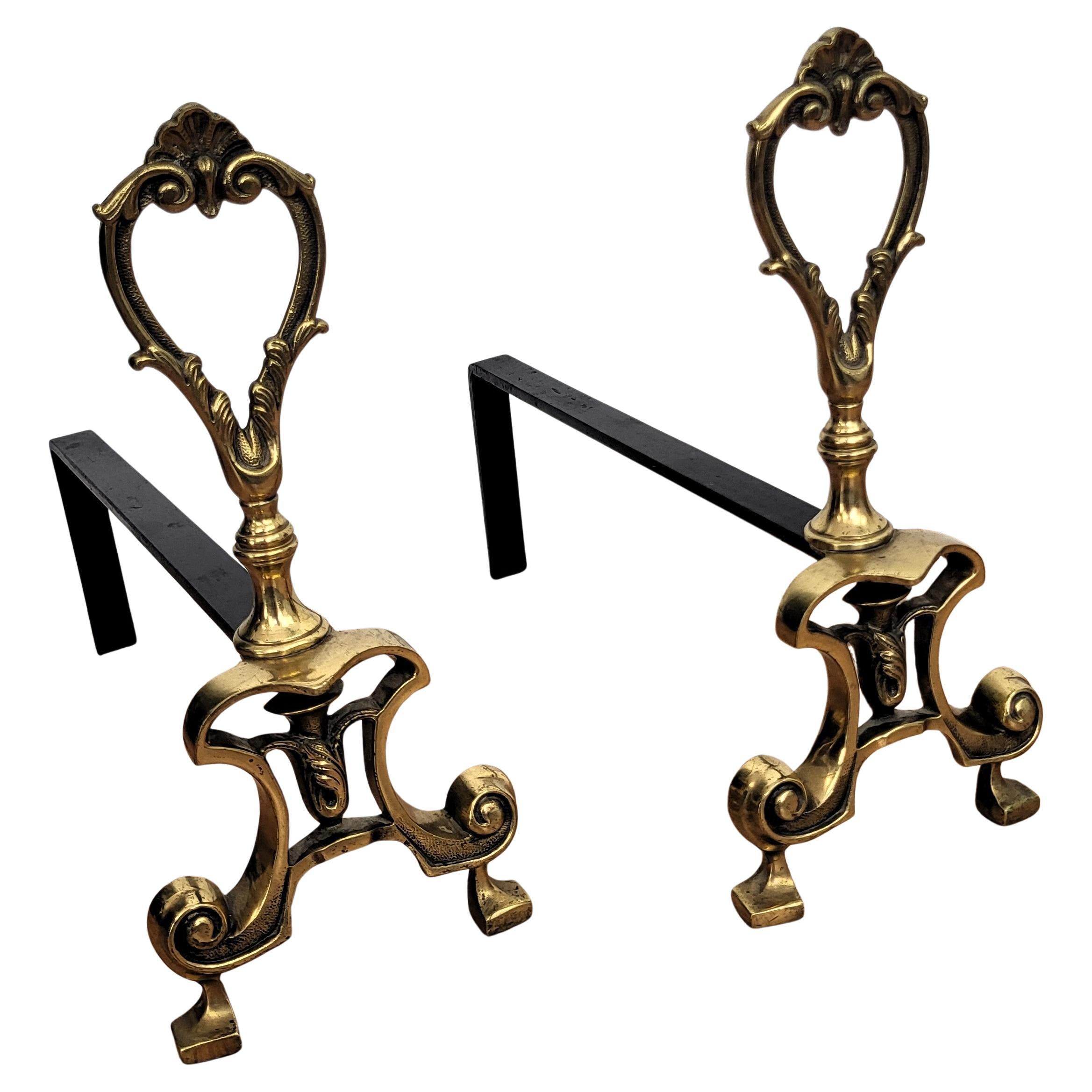 Pareja de candelabros italianos de latón y hierro forjado Porta troncos