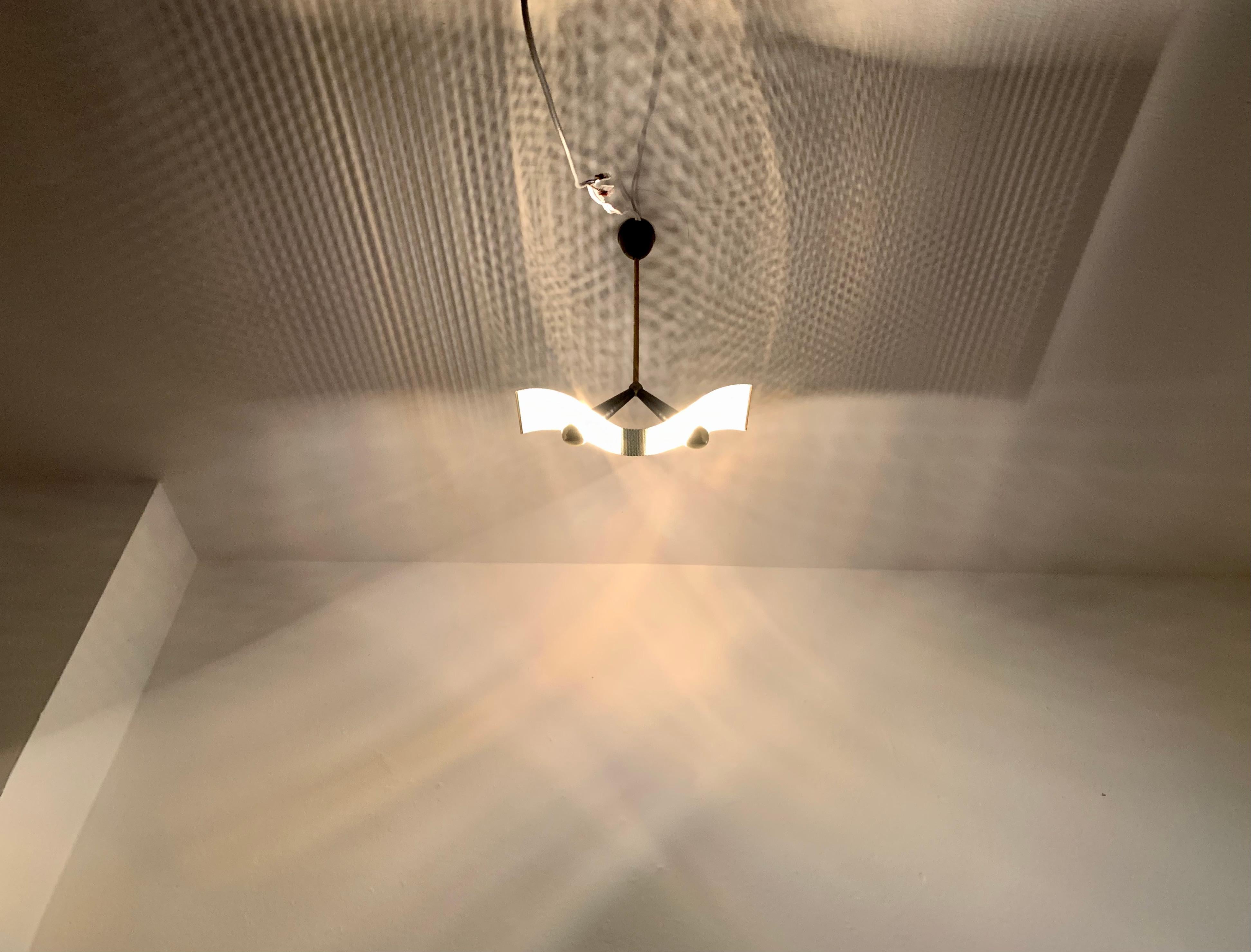 Lampada da soffitto in ottone italiano in vendita 3