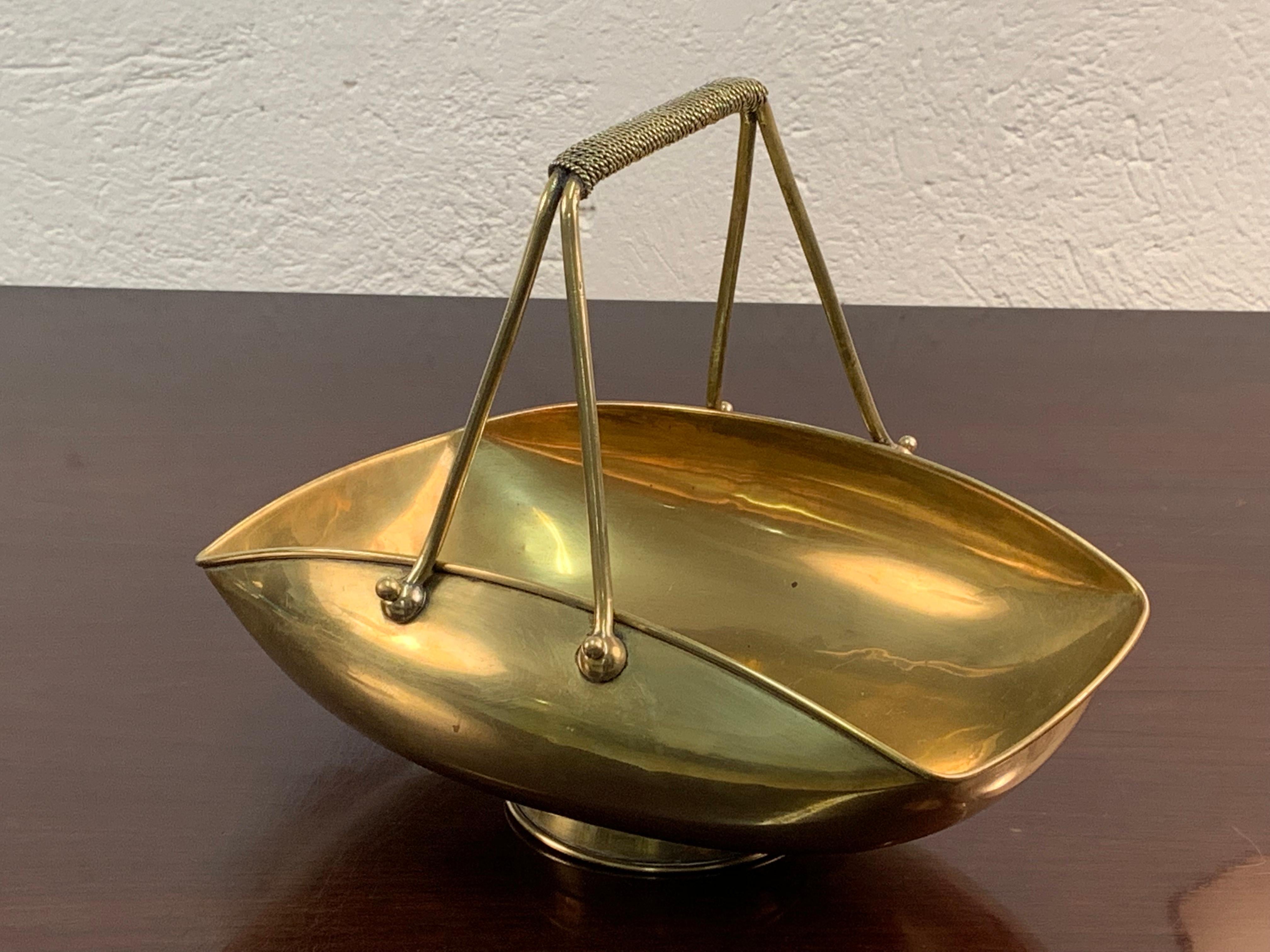 20th Century Italian Brass Centerpiece from the 1950s, Bowl, Italy, 1950s For Sale