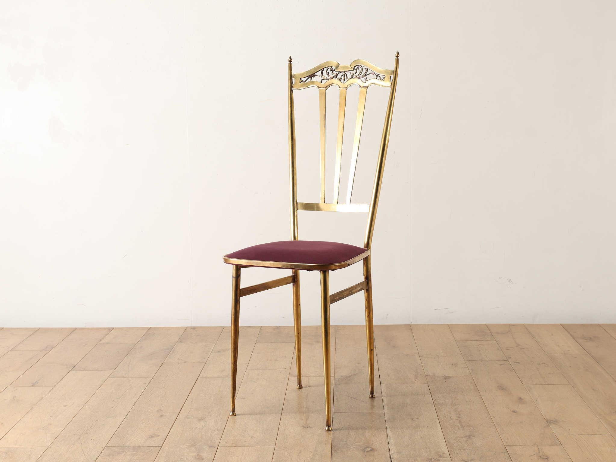 Italienischer Stuhl aus Messing 1960er Jahre im Angebot 8