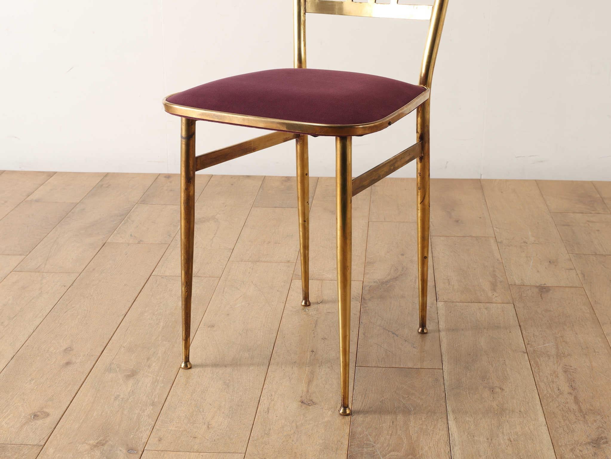 Italienischer Stuhl aus Messing 1960er Jahre im Angebot 10