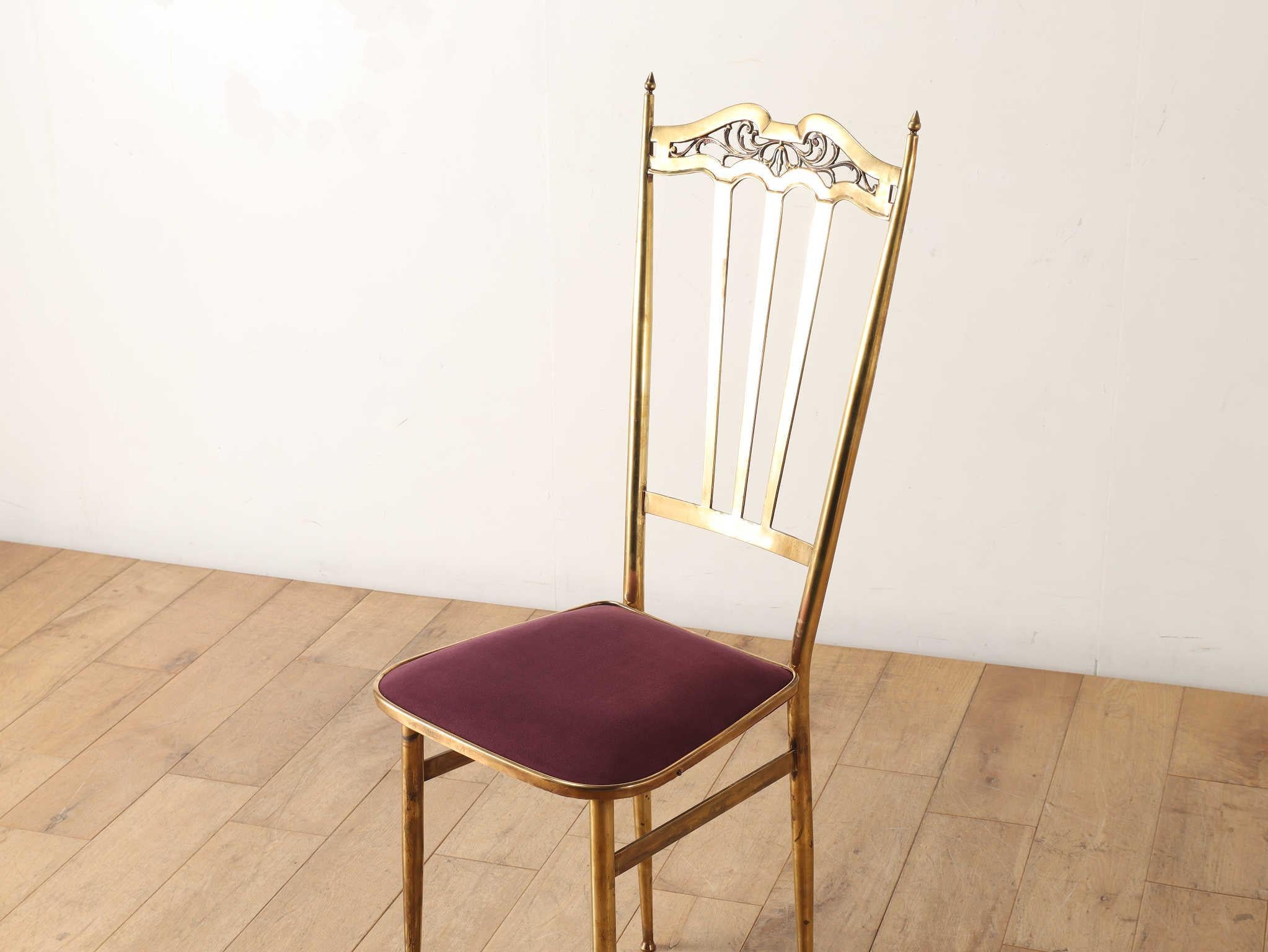 Italienischer Stuhl aus Messing 1960er Jahre im Angebot 2