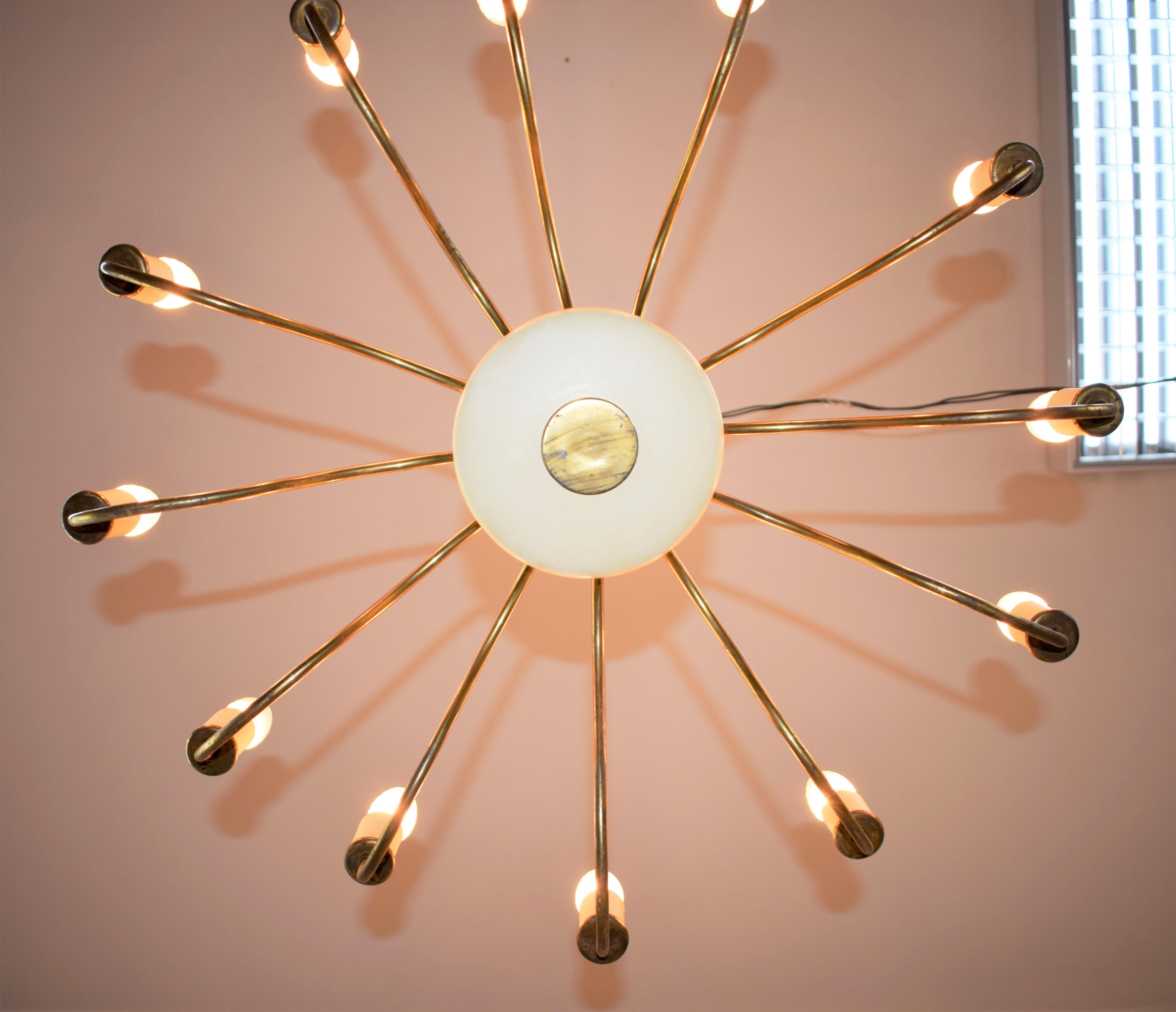 Metà XX secolo Lampadario italiano in ottone, anni '50 in vendita