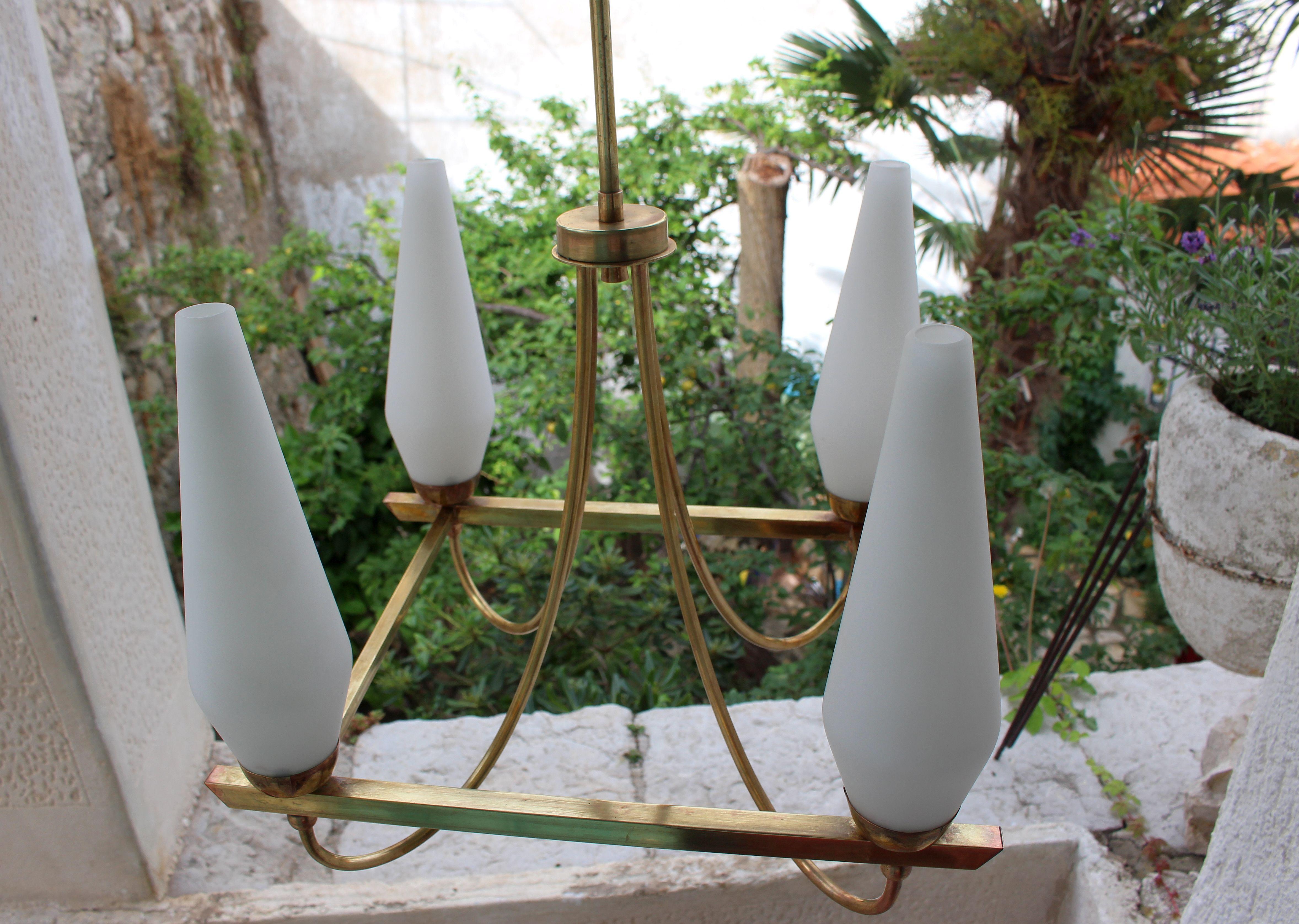 Italian Brass Chandelier In Good Condition For Sale In Los Angeles, CA