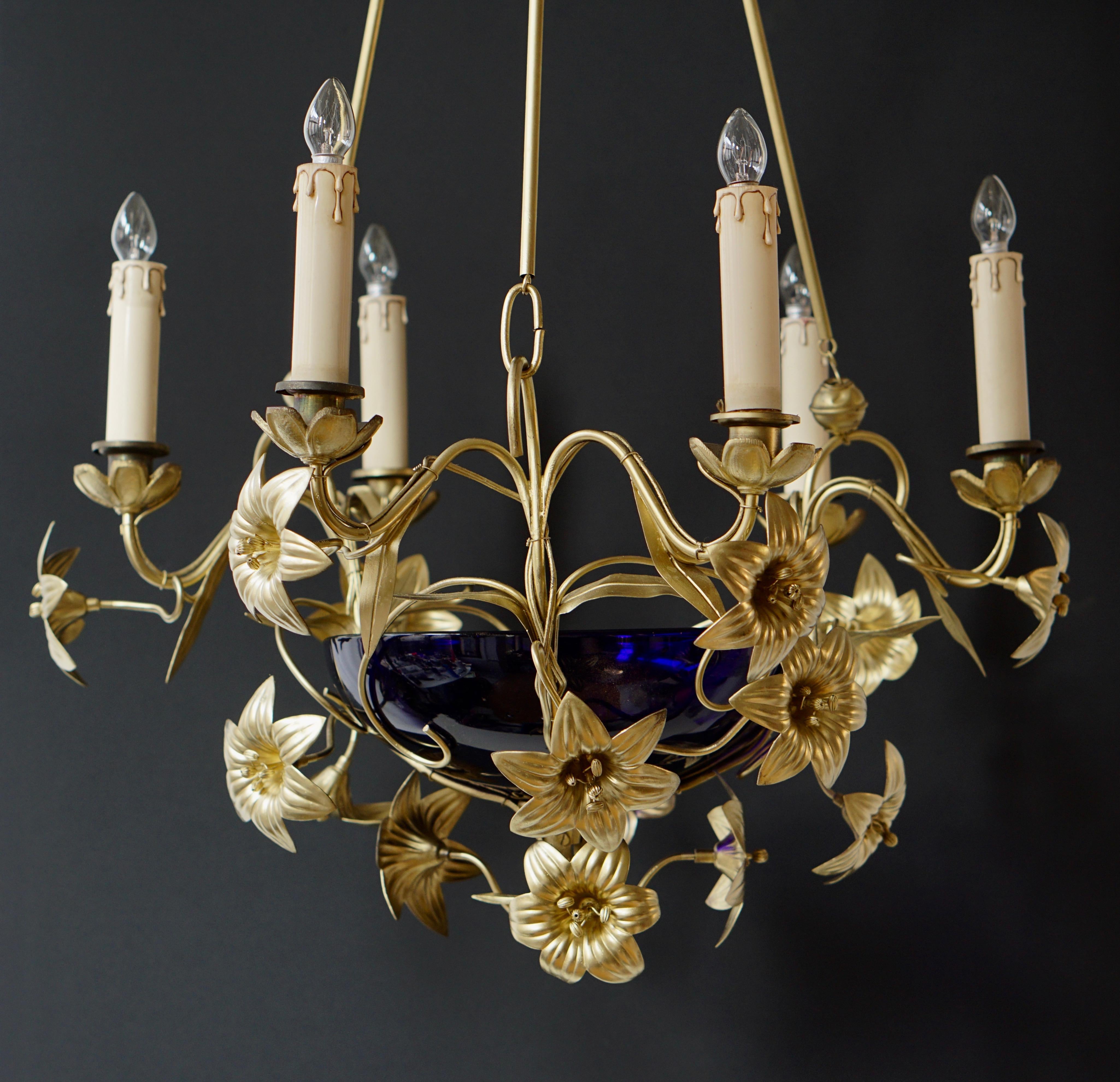 20th Century Italian Brass Chandelier with Lilies and Cranberry Glass For Sale