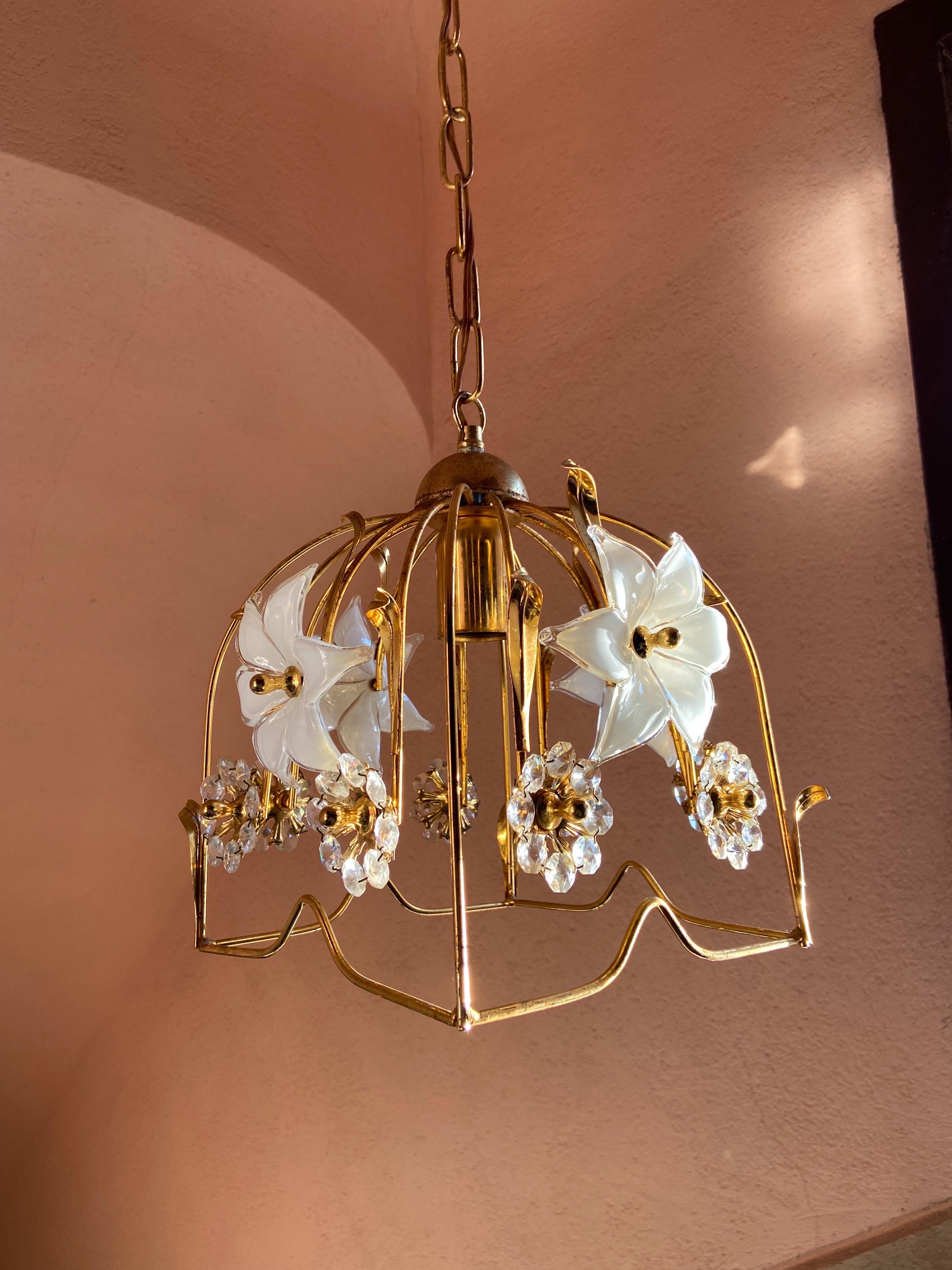 Mid-Century Modern Italian Brass Chandelier with Murano Glass Flowers and Crystals For Sale