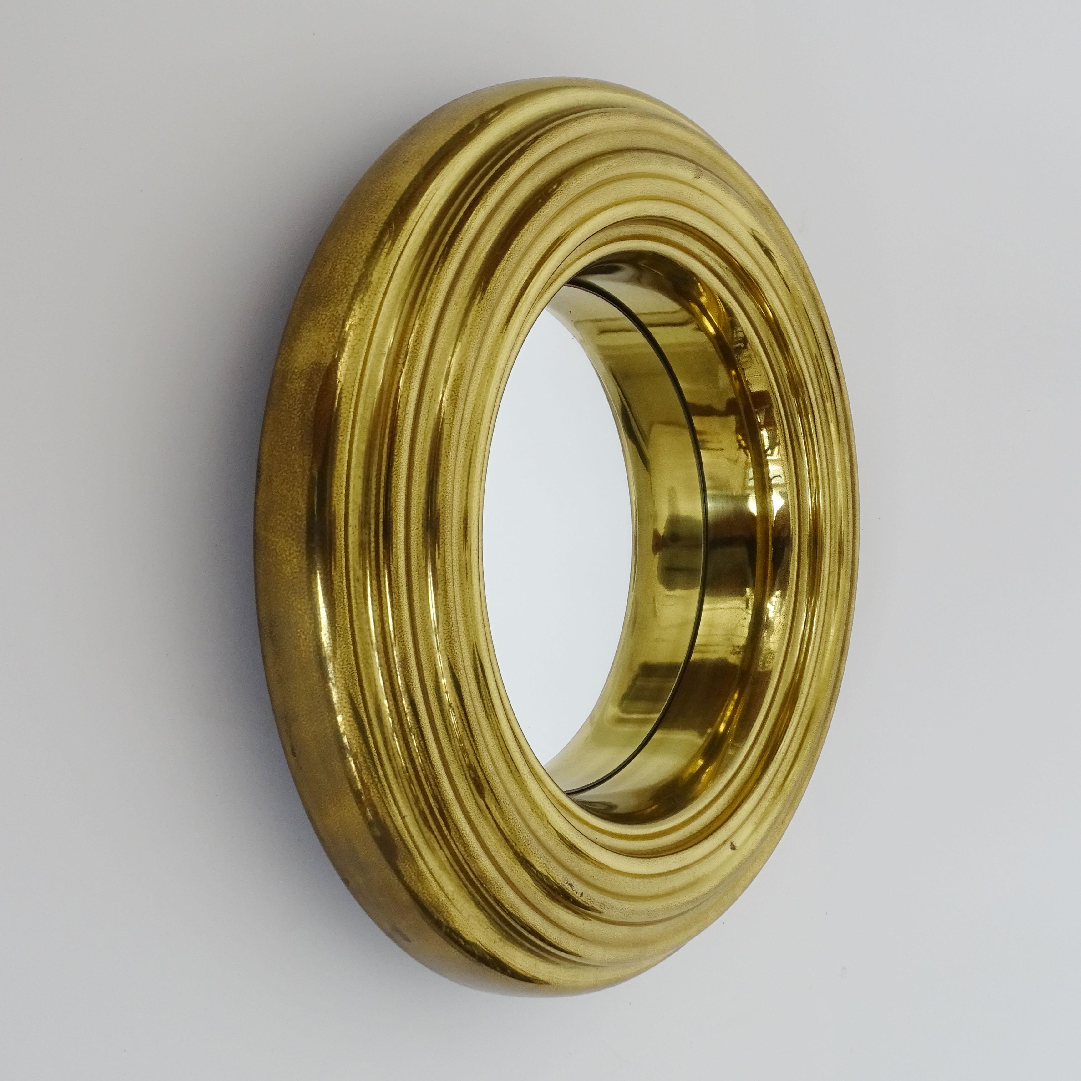 Italian Brass circular wall mirror 1960s For Sale 2