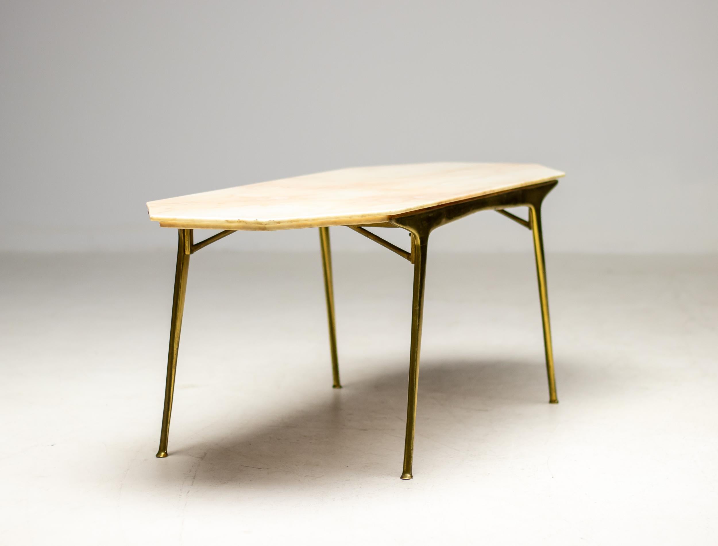 Table basse italienne avec plateau en marbre, 1960 en vente 4