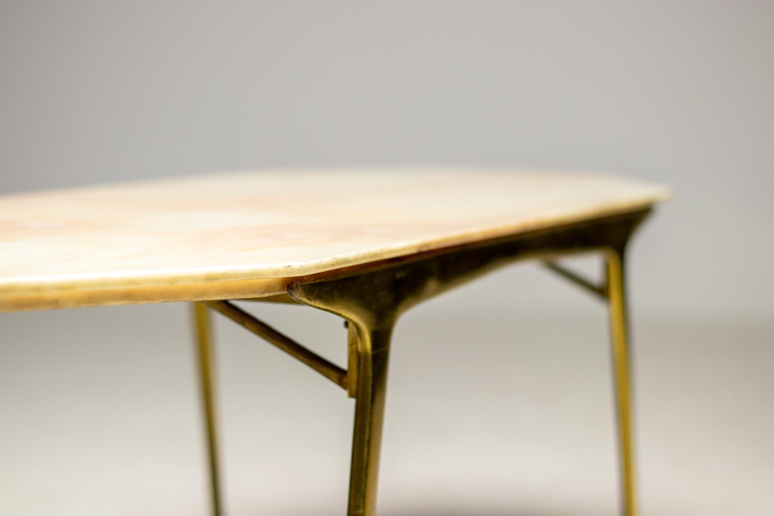 Table basse italienne avec plateau en marbre, 1960 en vente 3