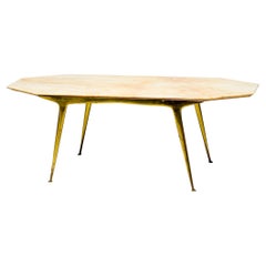 Italienischer Couchtisch aus Messing mit Marmorplatte, 1960