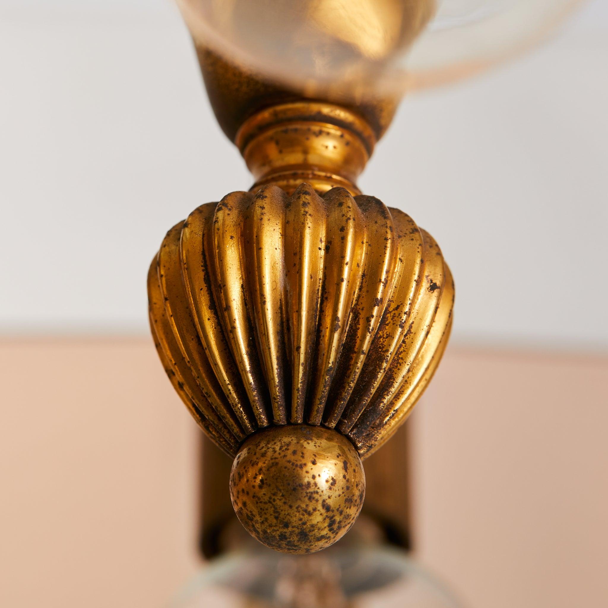 Suspension italienne en laiton + verre fumé ambré incurvé, années 1970 en vente 2