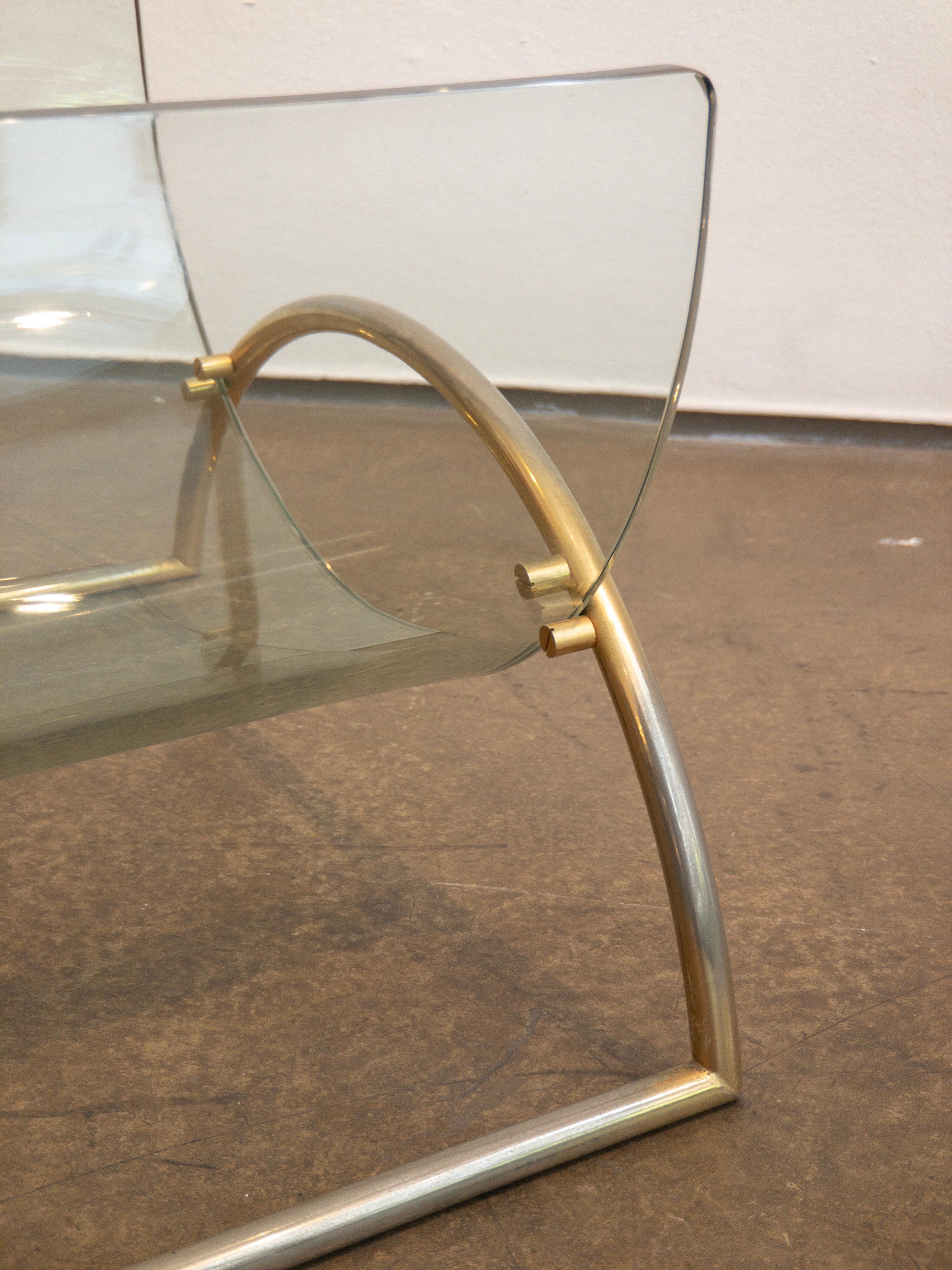 Italian Brass Curved-Glass Mid-Century Modern Magazine Rack by Gallotti & Radice 1