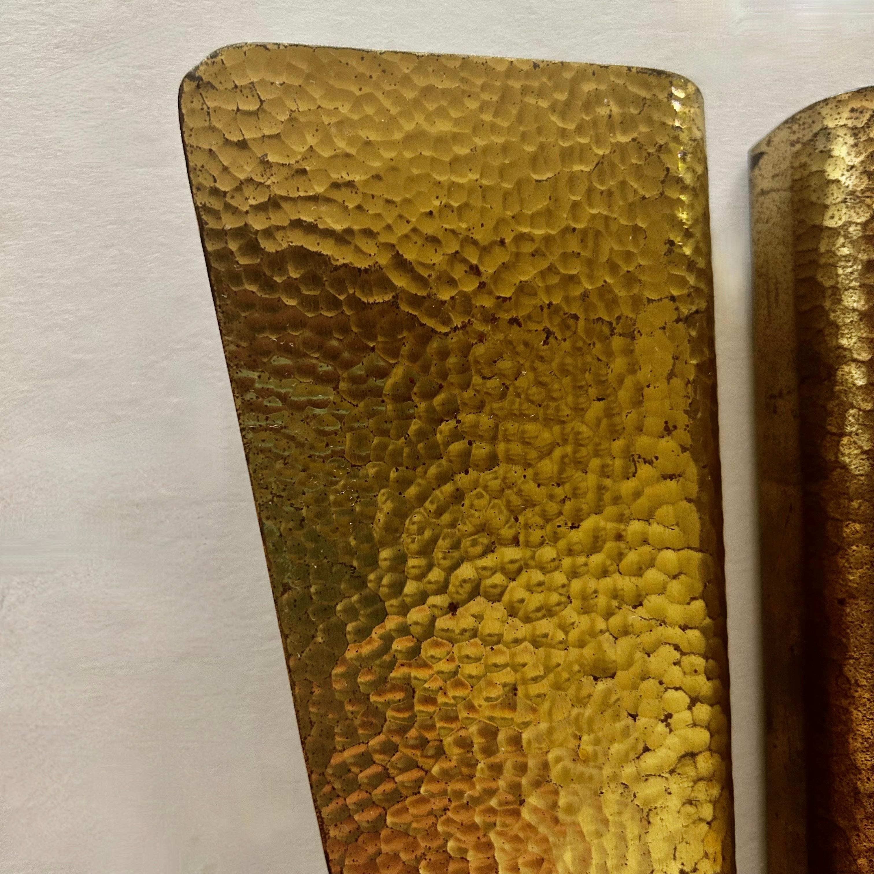 Martellato Maniglie per porte in ottone italiano anni '50 in vendita