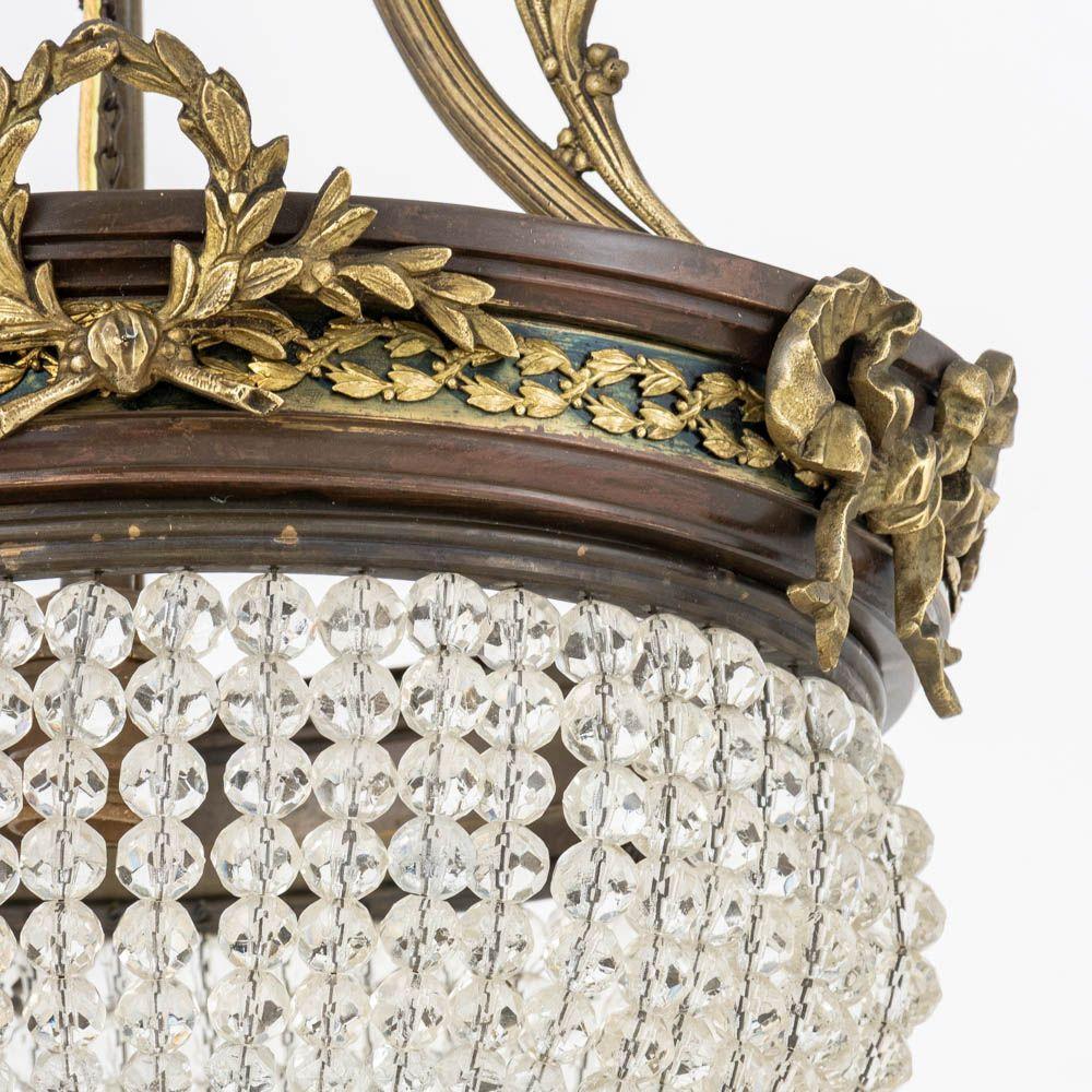Araña italiana de cesta de cristal con gota de latón siglo XX en venta