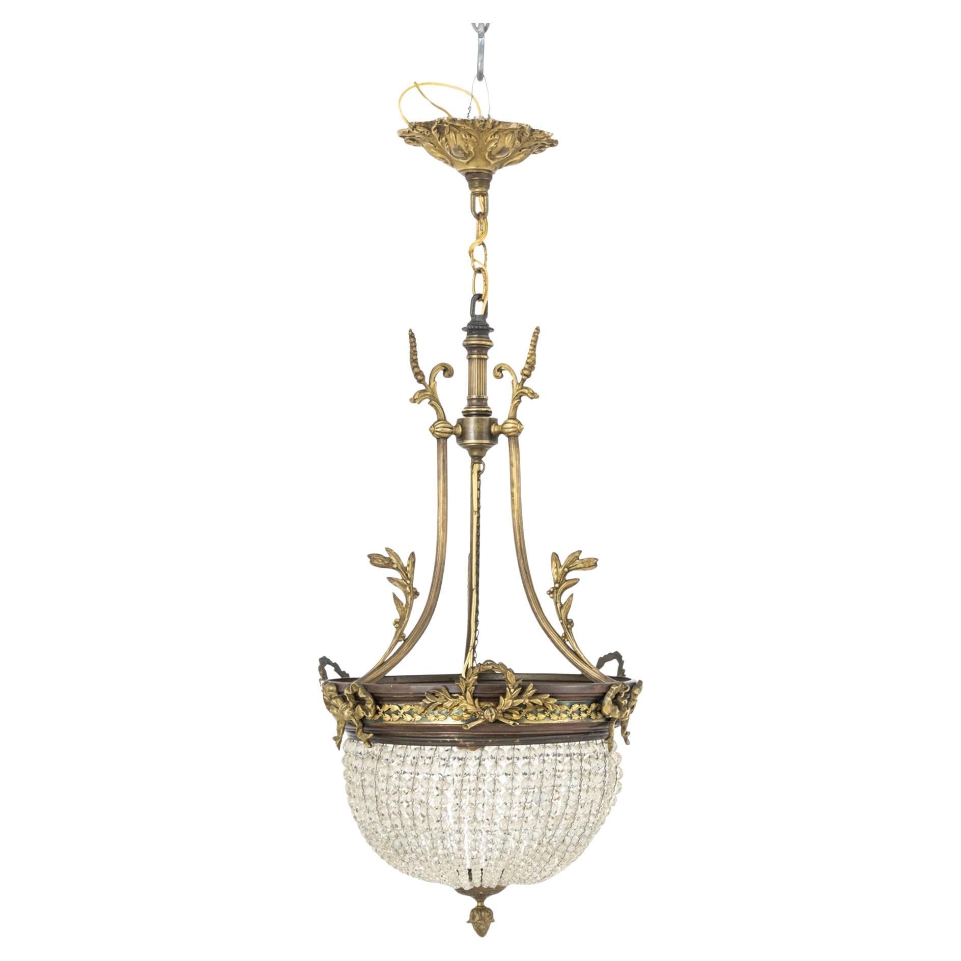 Lampadario a cesto in ottone con goccia di cristallo