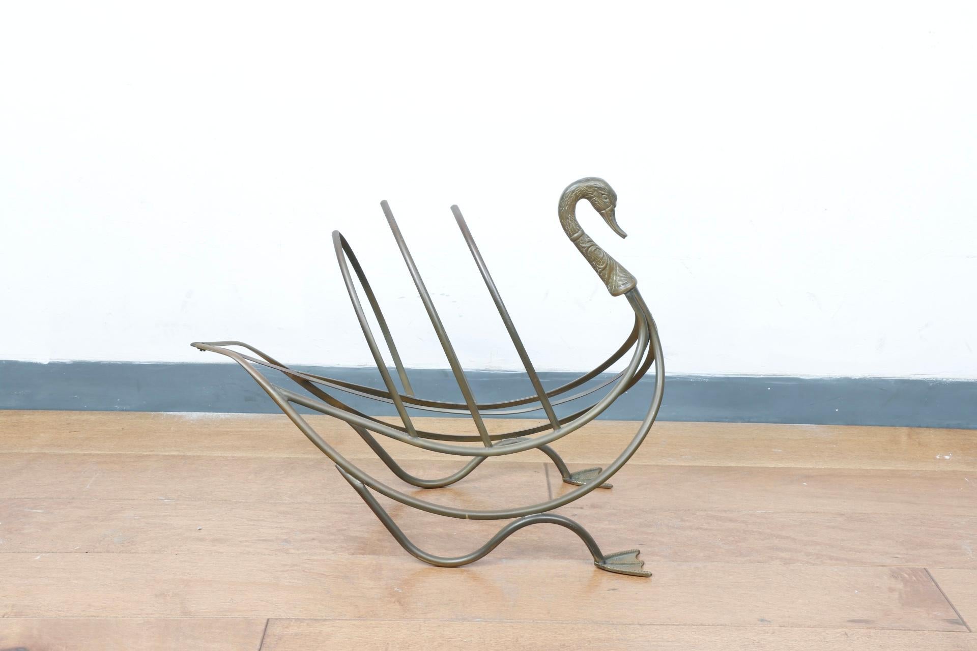 Italian Brass Duck Magazine Rack In Good Condition For Sale In North Hollywood, CA