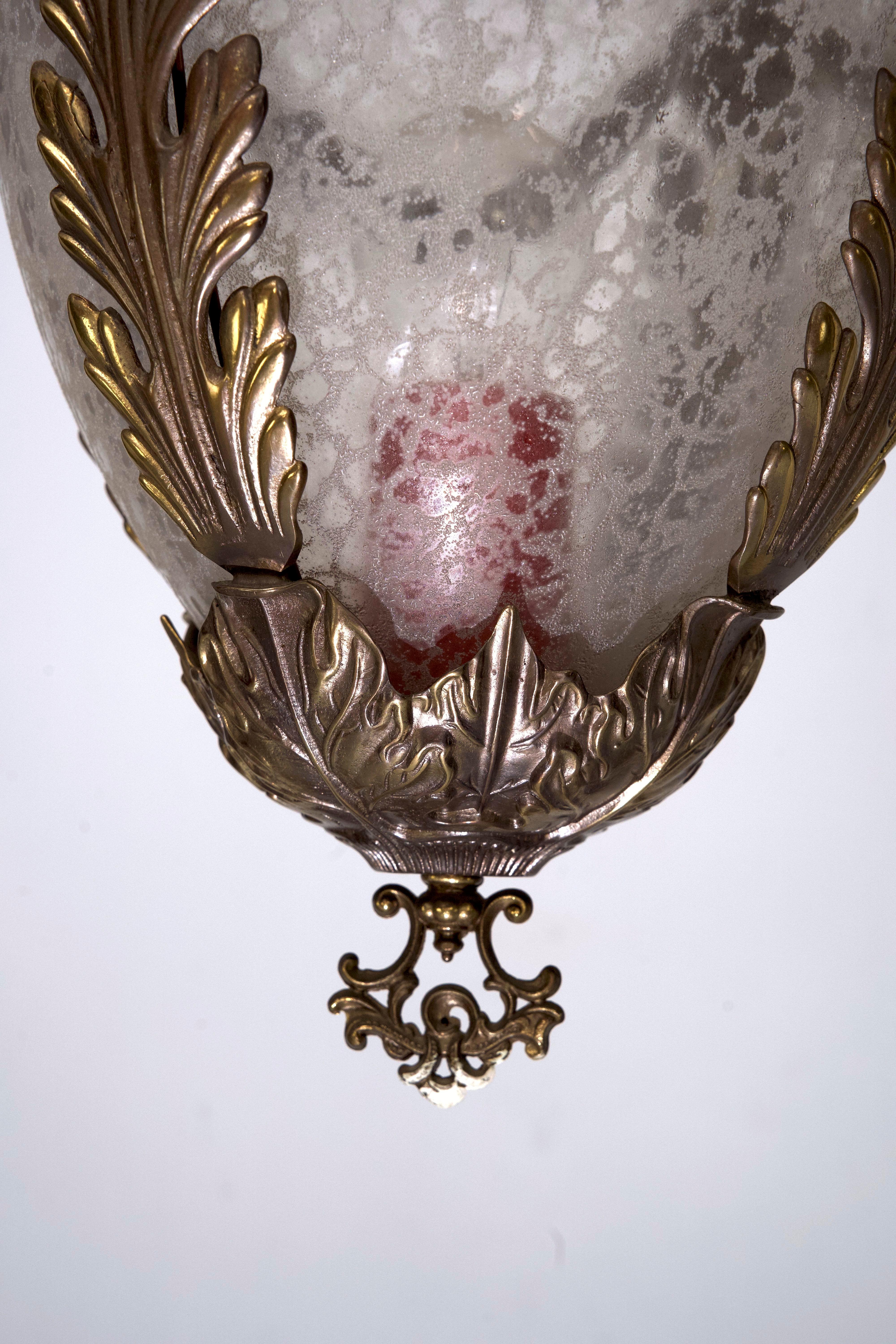 Lanterne italienne en laiton, verre gravé et fleurs de Capodimonte des années 50 en vente 6