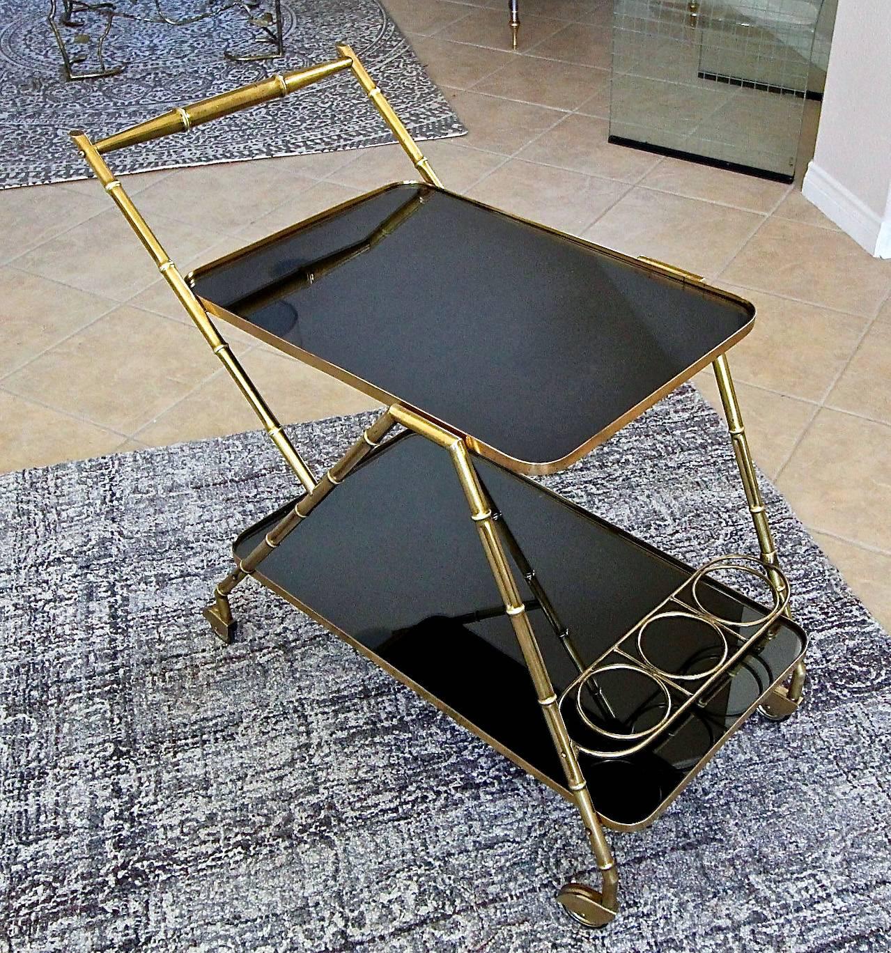 Italian Brass Faux Bamboo Bar Tea Cart In Good Condition For Sale In Palm Springs, CA