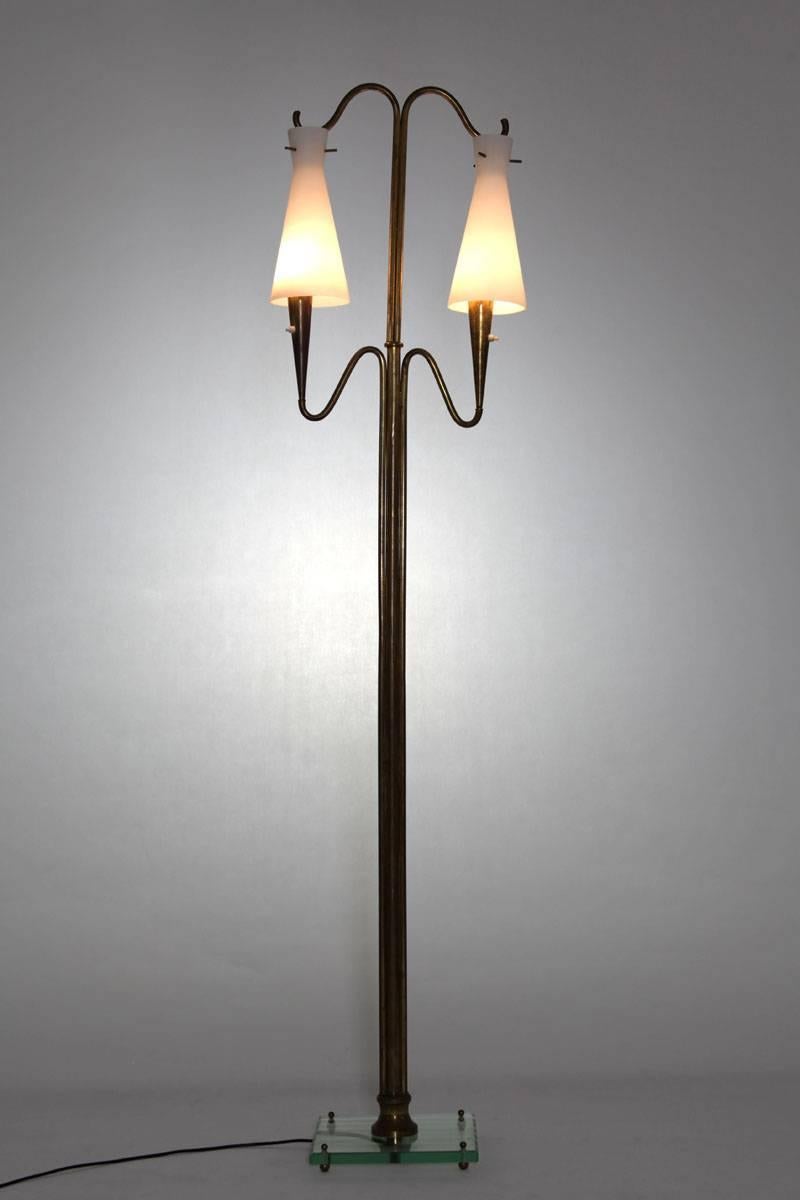 Mid-Century Modern Italian Brass Floor Lamp, 1950s For Sale