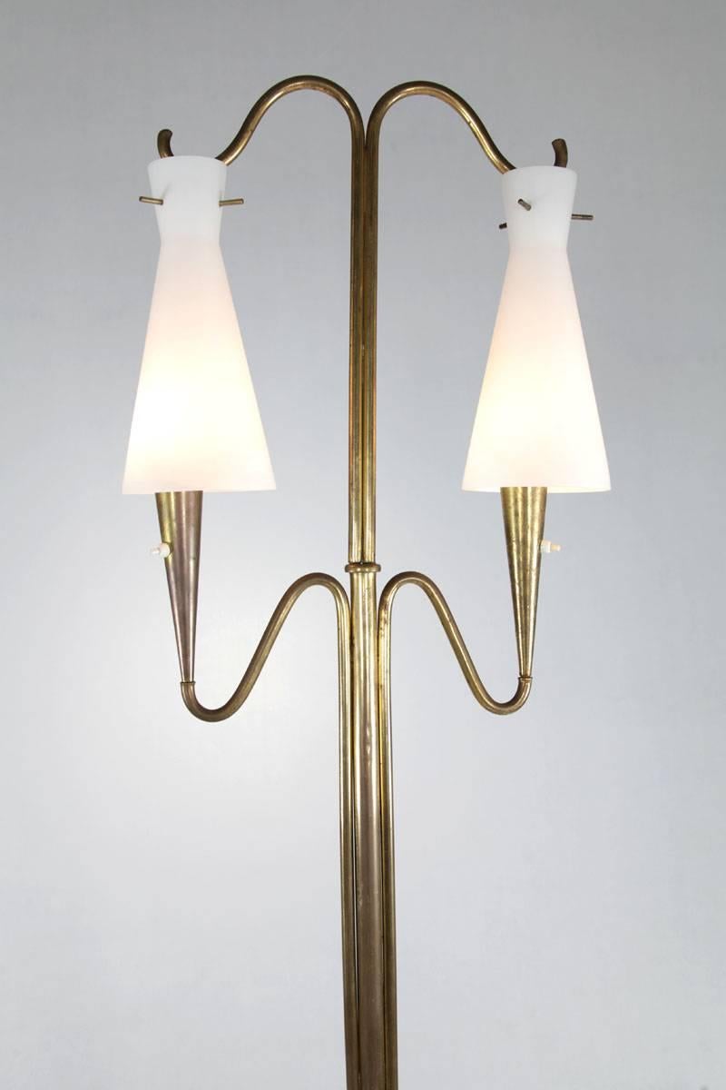 Italian Brass Floor Lamp, 1950s For Sale 3