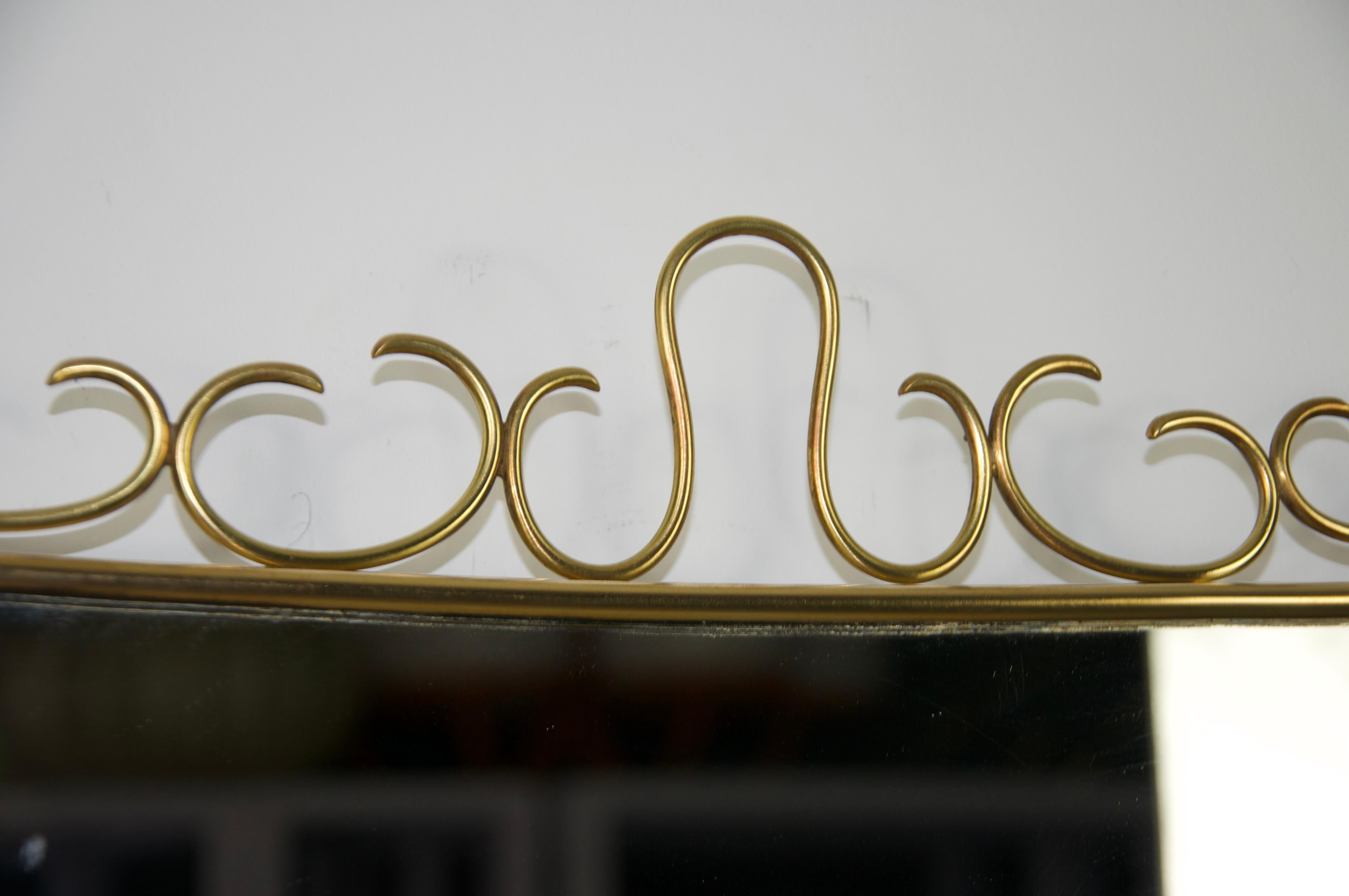 Miroir mural italien avec cadre en laiton attribué à Gio Ponti, années 1960, Italie en vente 1
