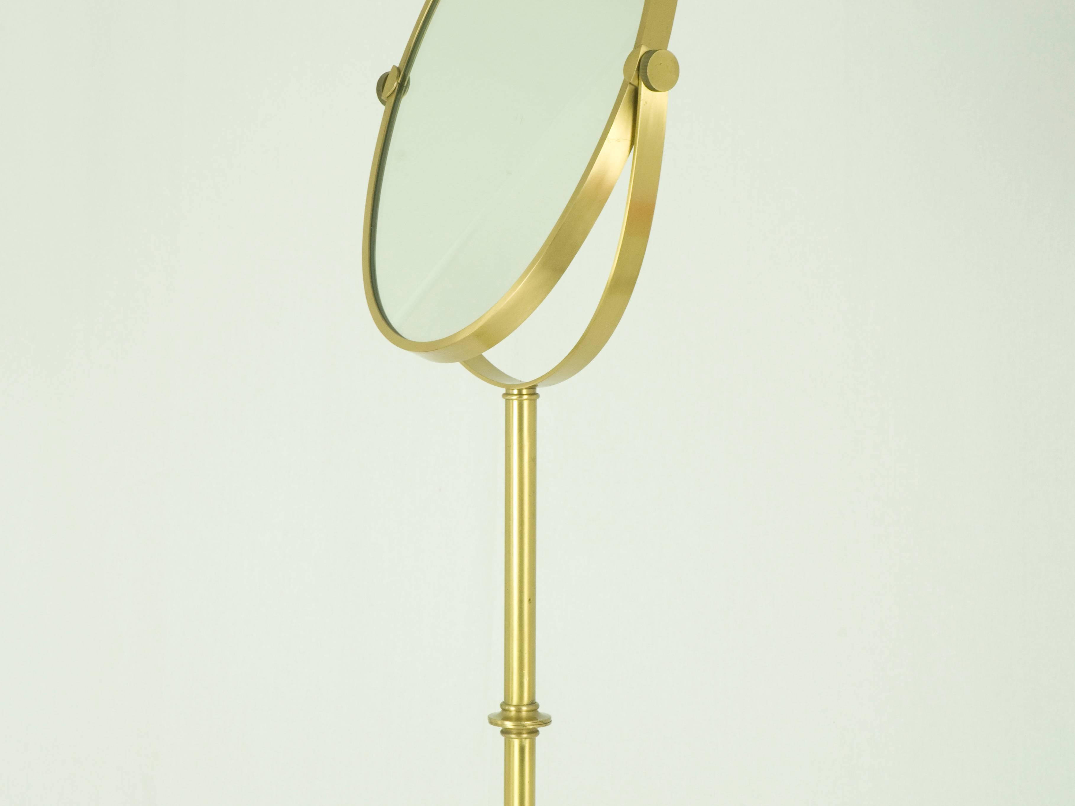 Mid-20th Century Italian Brass Freestanding andTilting 1960/1970s Floor Mirror For Sale